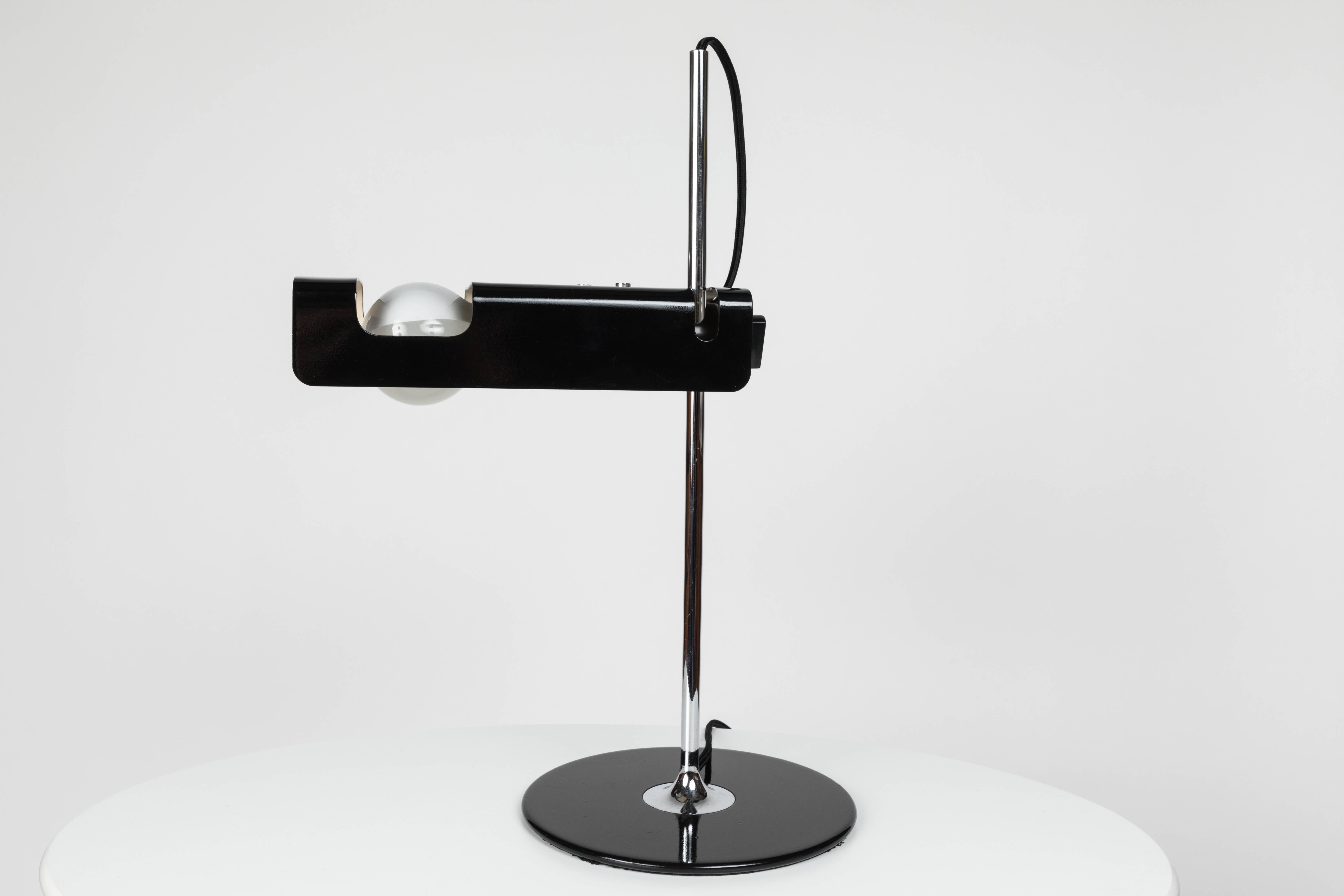 Joe Colombo Model #291 'Spider' Table Lamp in Black for Oluce For Sale 3