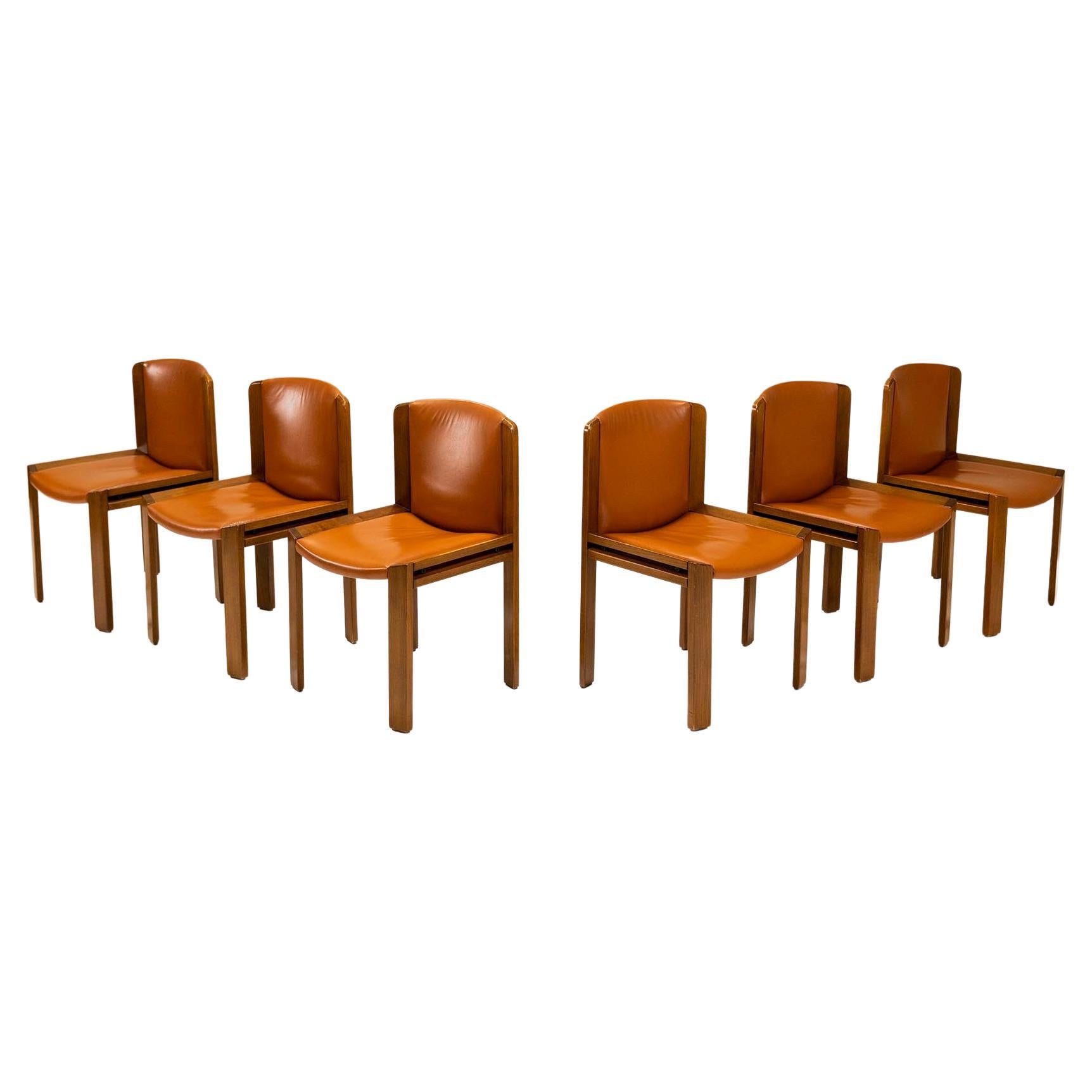 Joe Colombo 'Model 300' Dining Chairs in Oak and Leather for Pozzi, Italy 1965 For Sale