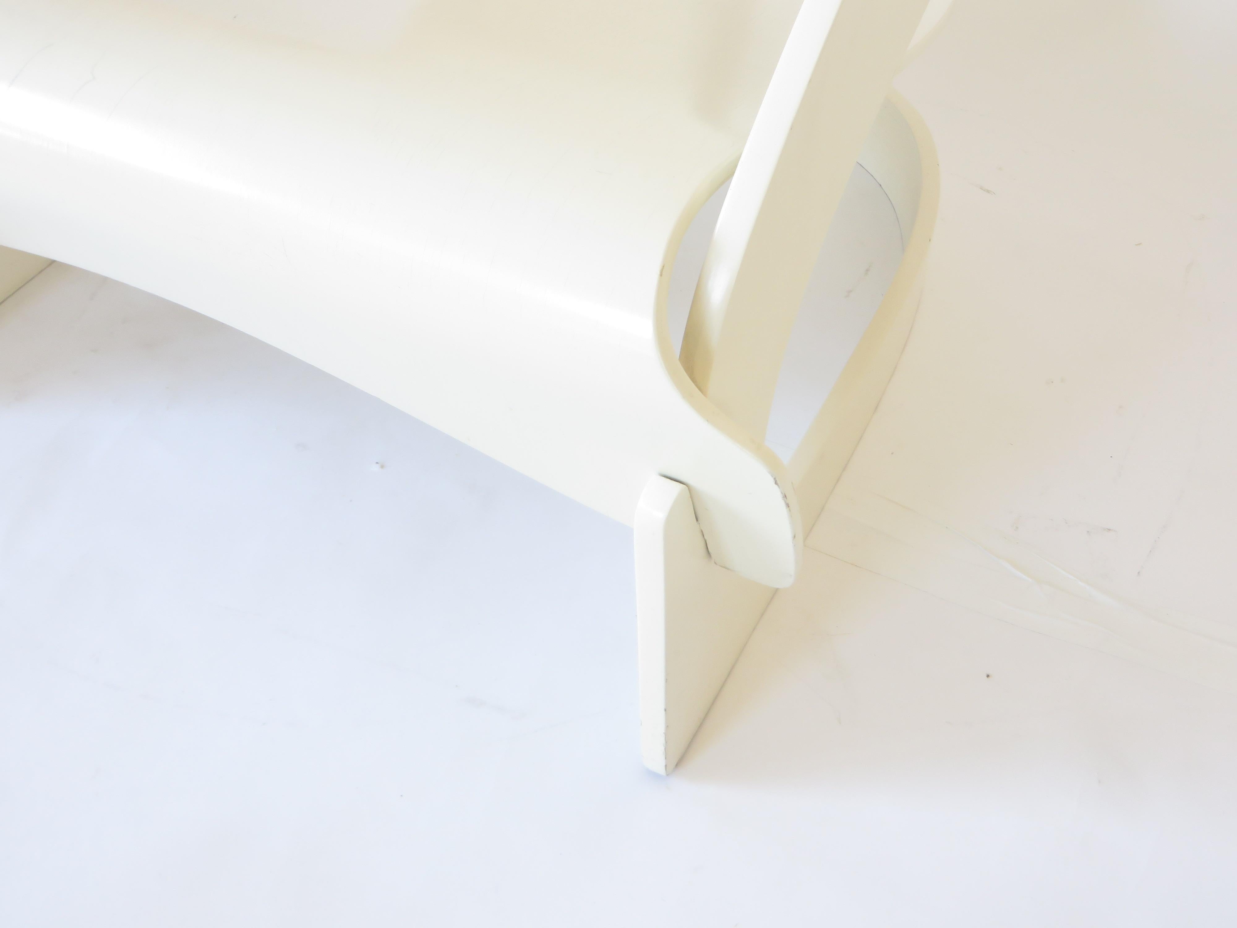 Joe Colombo Model 4801 White Lacquered Plywood Chair Kartell, 1965 4