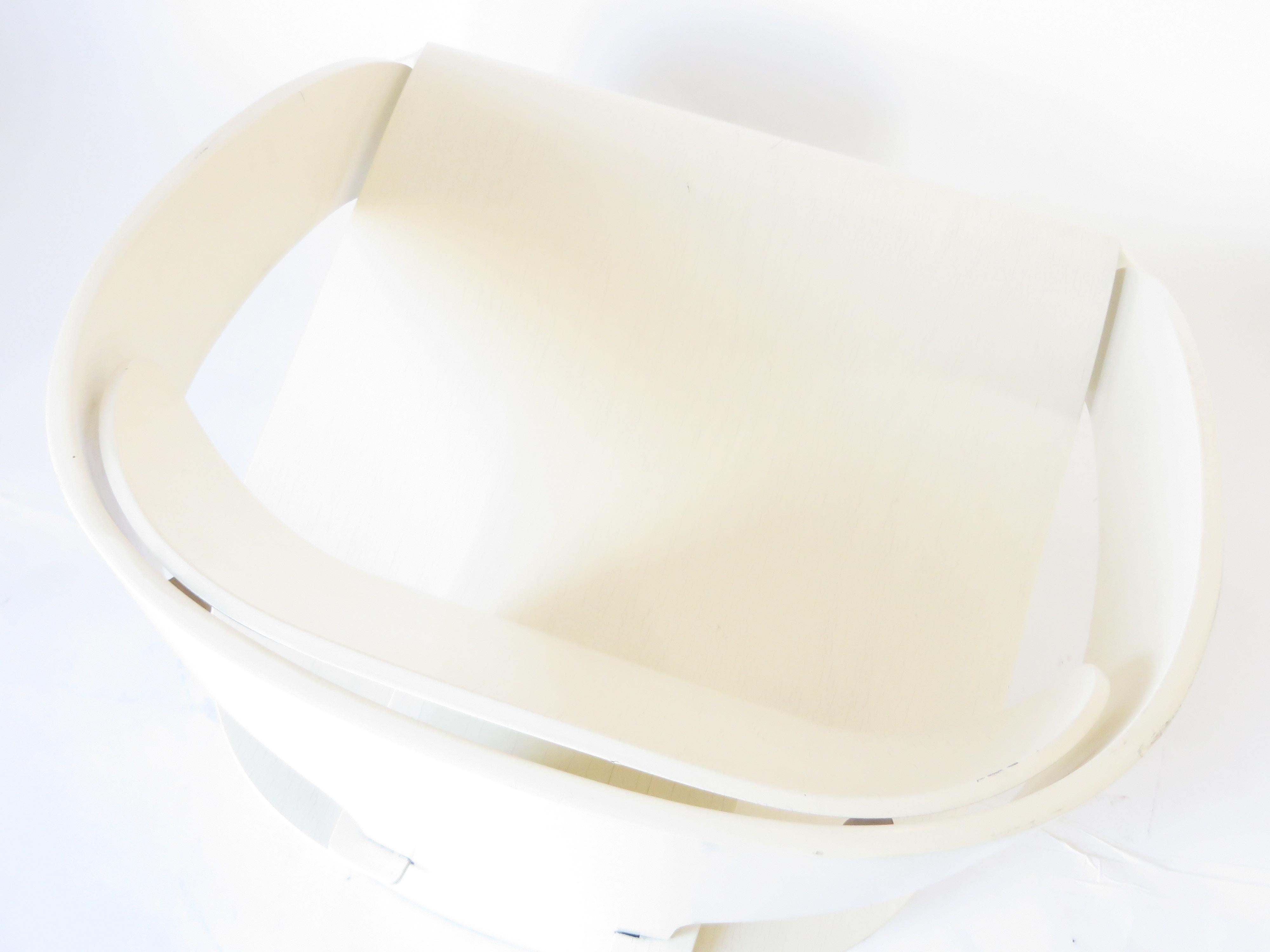Joe Colombo Model 4801 White Lacquered Plywood Chair Kartell, 1965 8