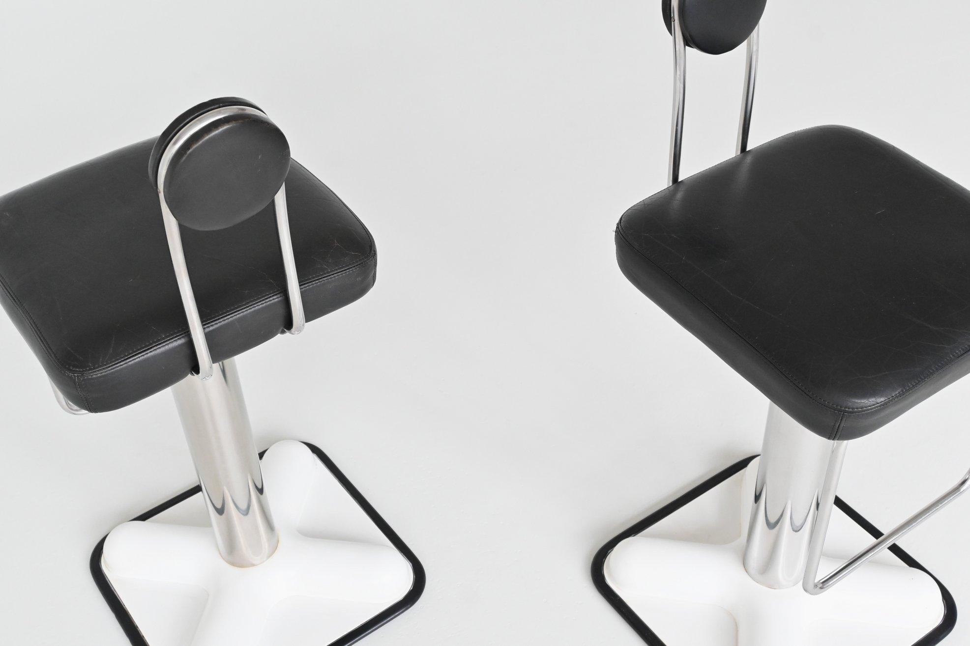 Joe Colombo model Birillo set of four bar stools Zanotta Italy 1971 7