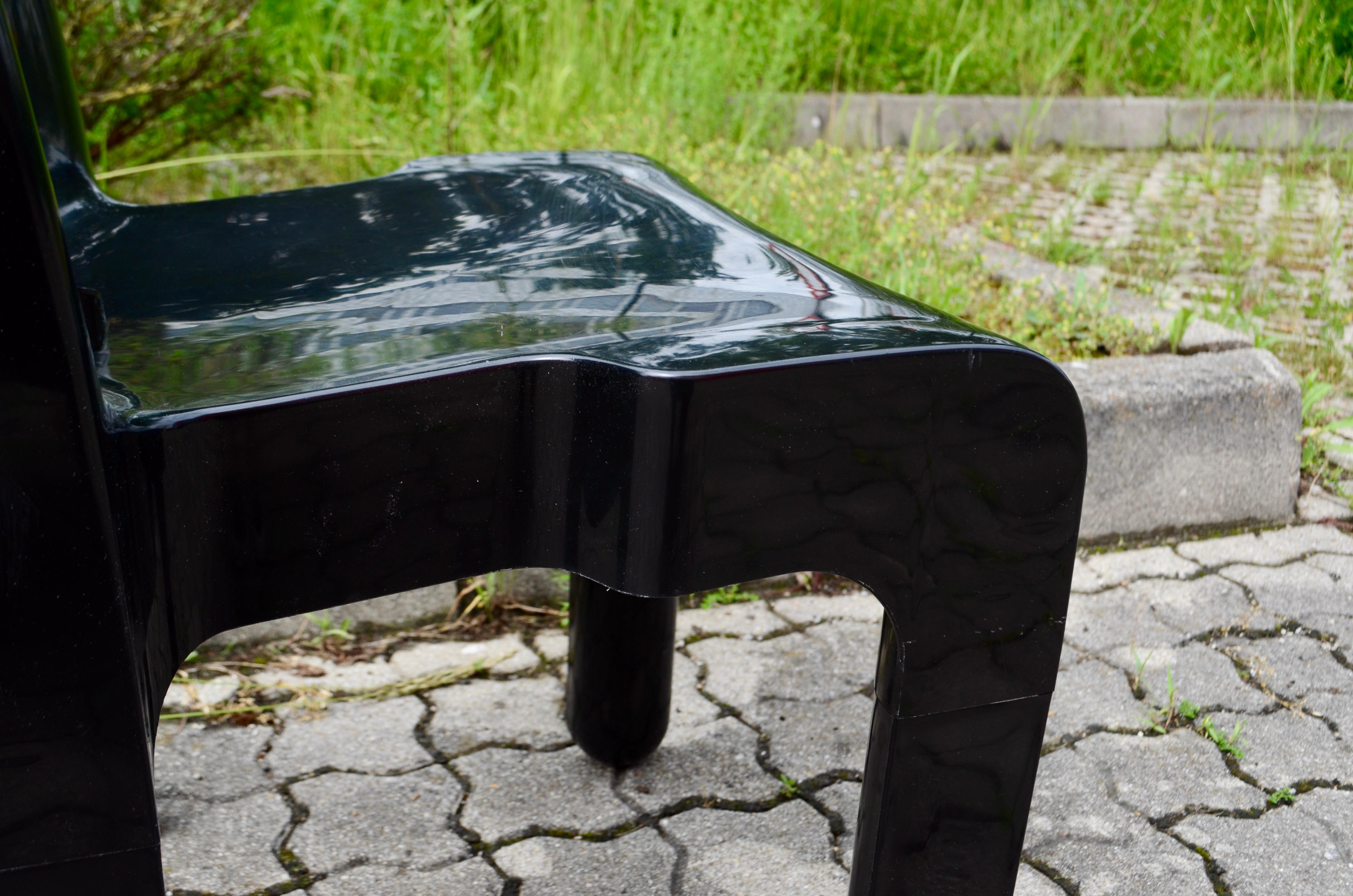 Joe Colombo modèle 4867 Universale pour Kartell lot de 3 chaises de salle à manger en vente 6
