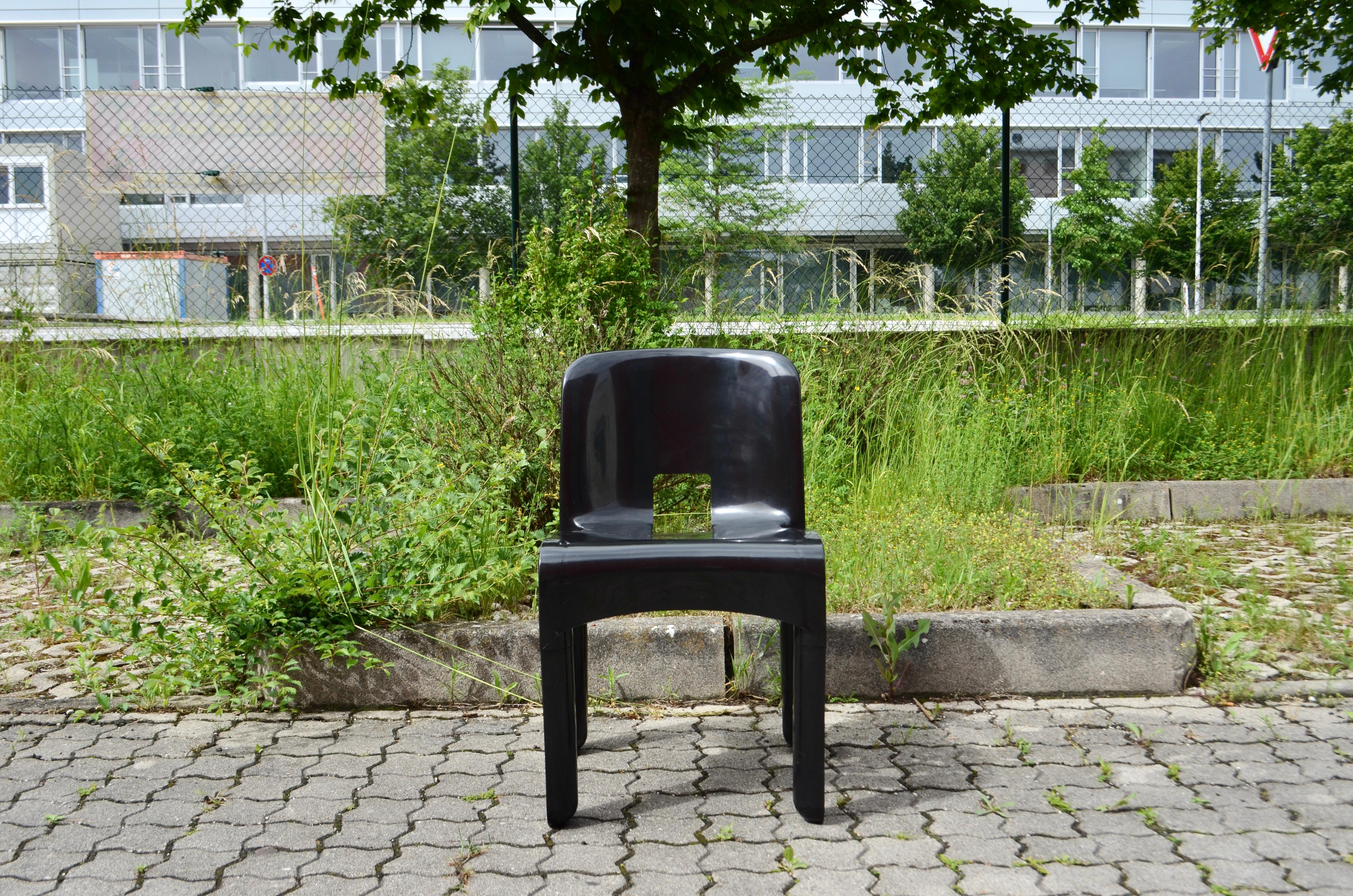 Fin du 20e siècle Joe Colombo modèle 4867 Universale pour Kartell lot de 3 chaises de salle à manger en vente