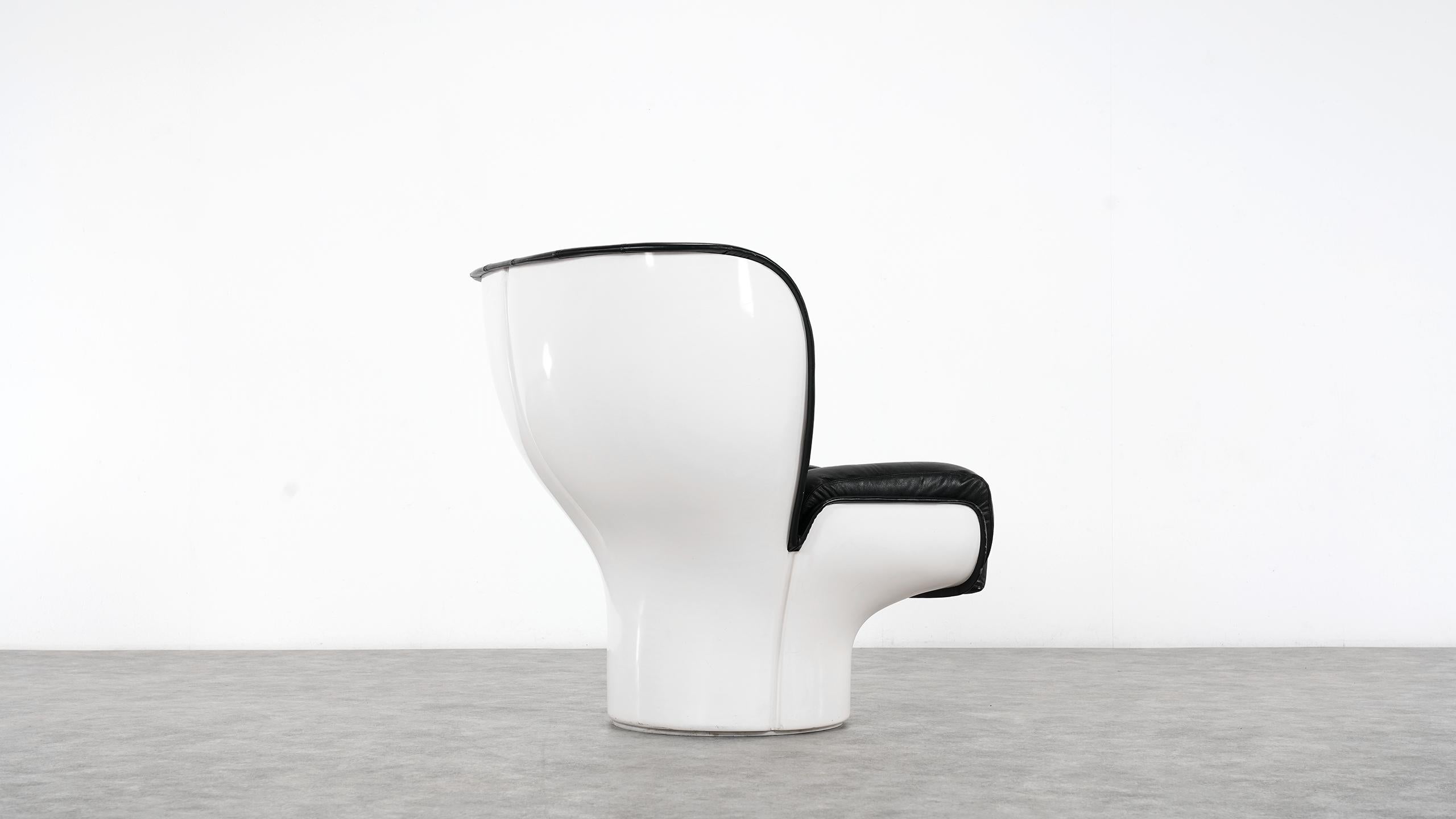 Joe Colombo  Rare Elda Lounge Chair for Comfort, Italy, 1963, Black & White 1