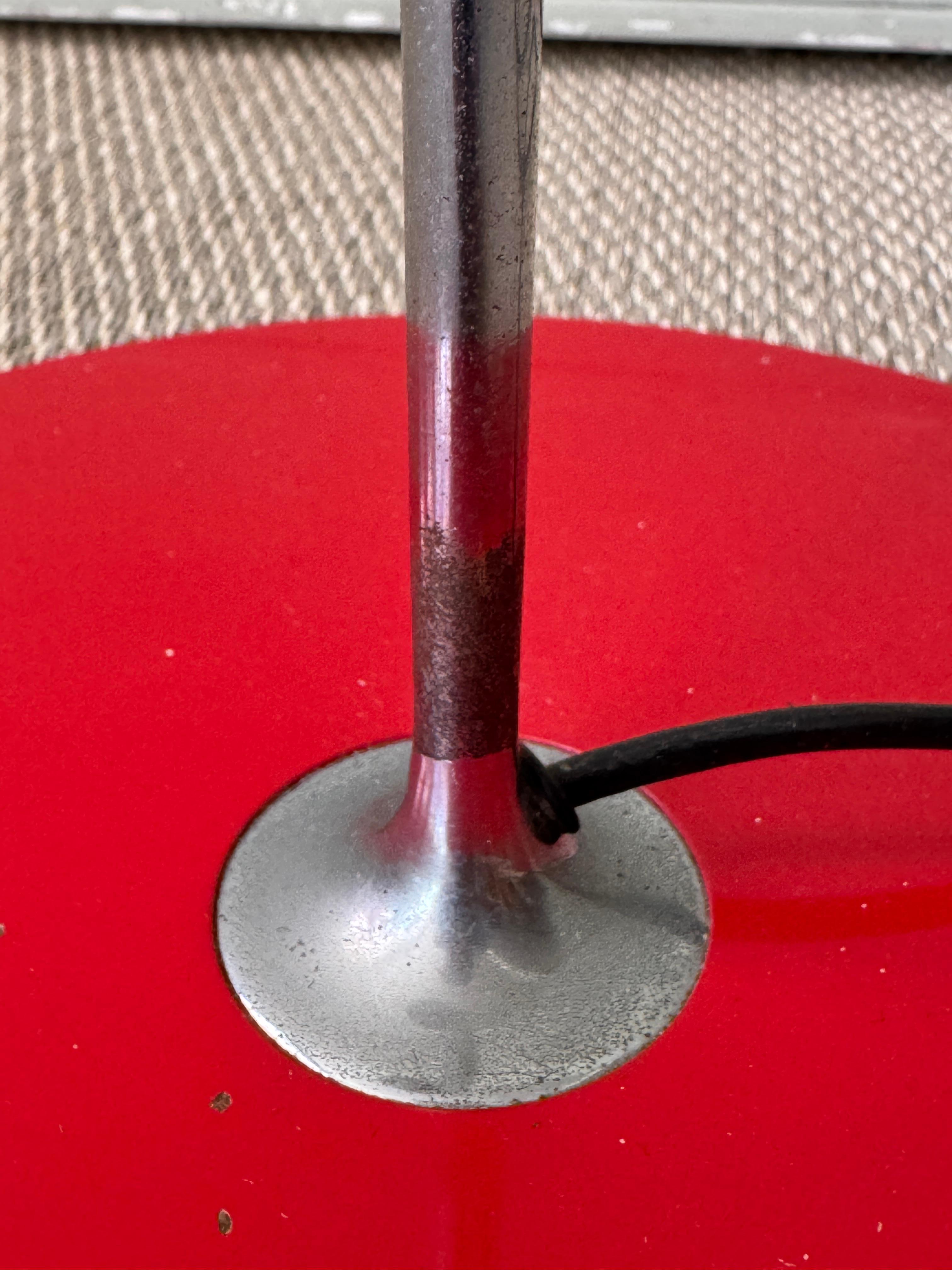 Joe Colombo Red Coupé Stehleuchte für Oluce Italien Verstellbar Iconic 1967 im Angebot 9