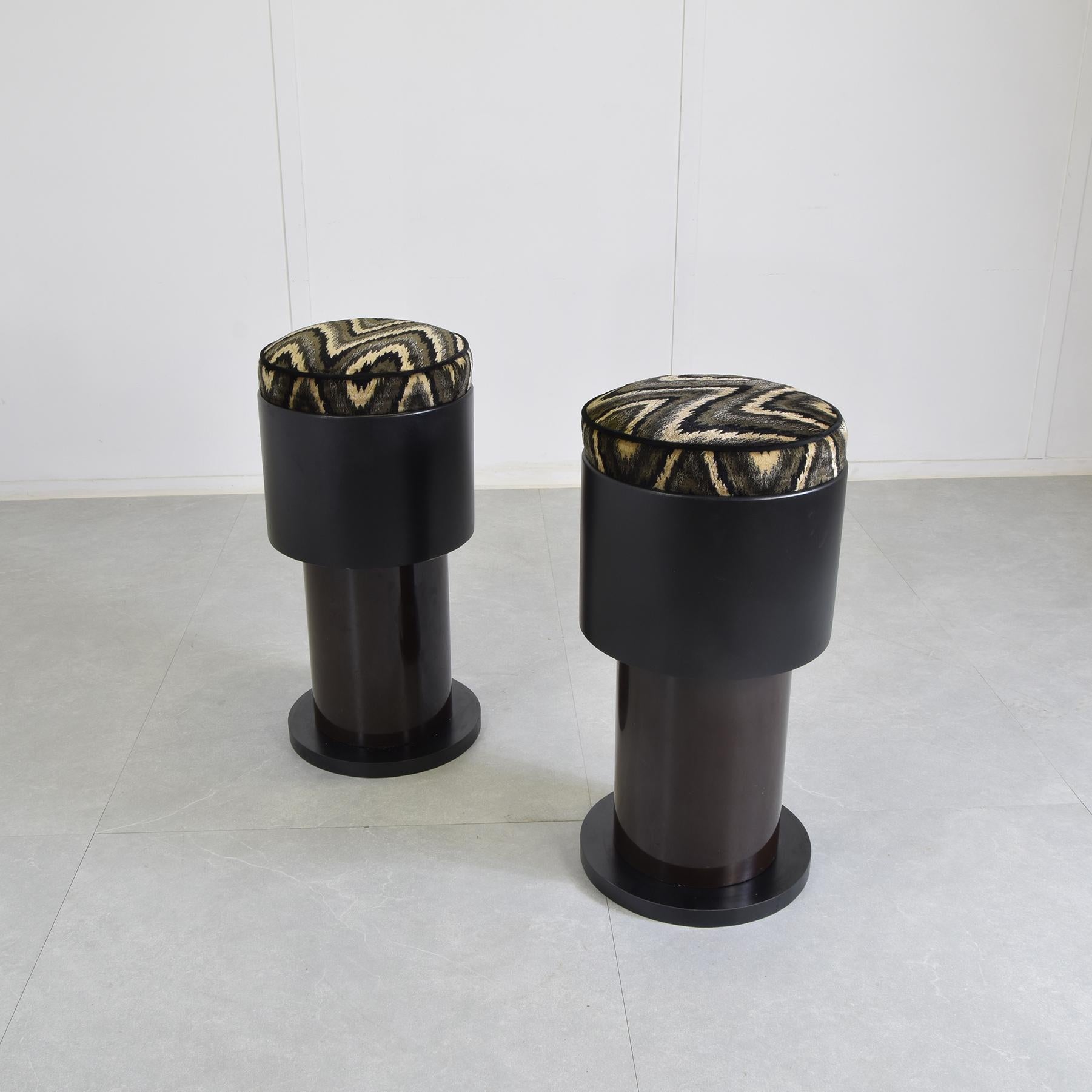Lacquered Joe Colombo set of two italian stools 1970s