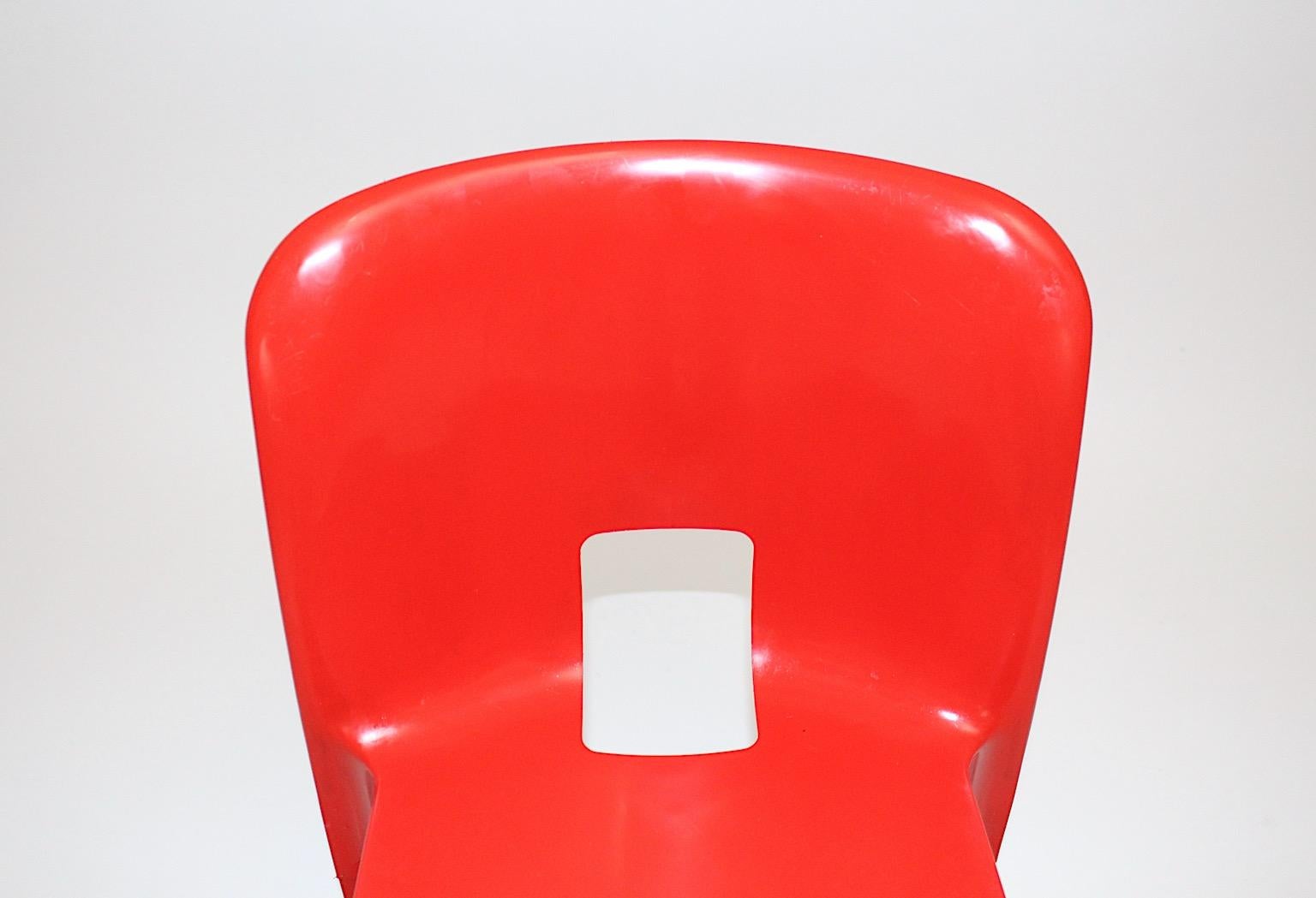 Joe Colombo Space Age Pop Design Red Vintage Plastic Chair 1968 Italy Universale 4