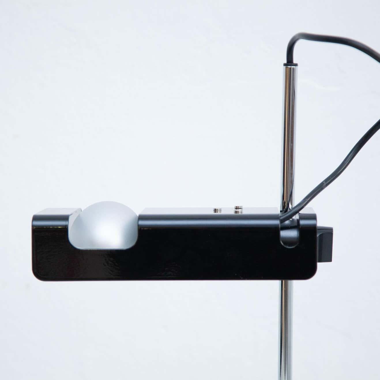 Joe Colombo Table Lamp 'Spider' Black by Oluce In Good Condition In Barcelona, Barcelona