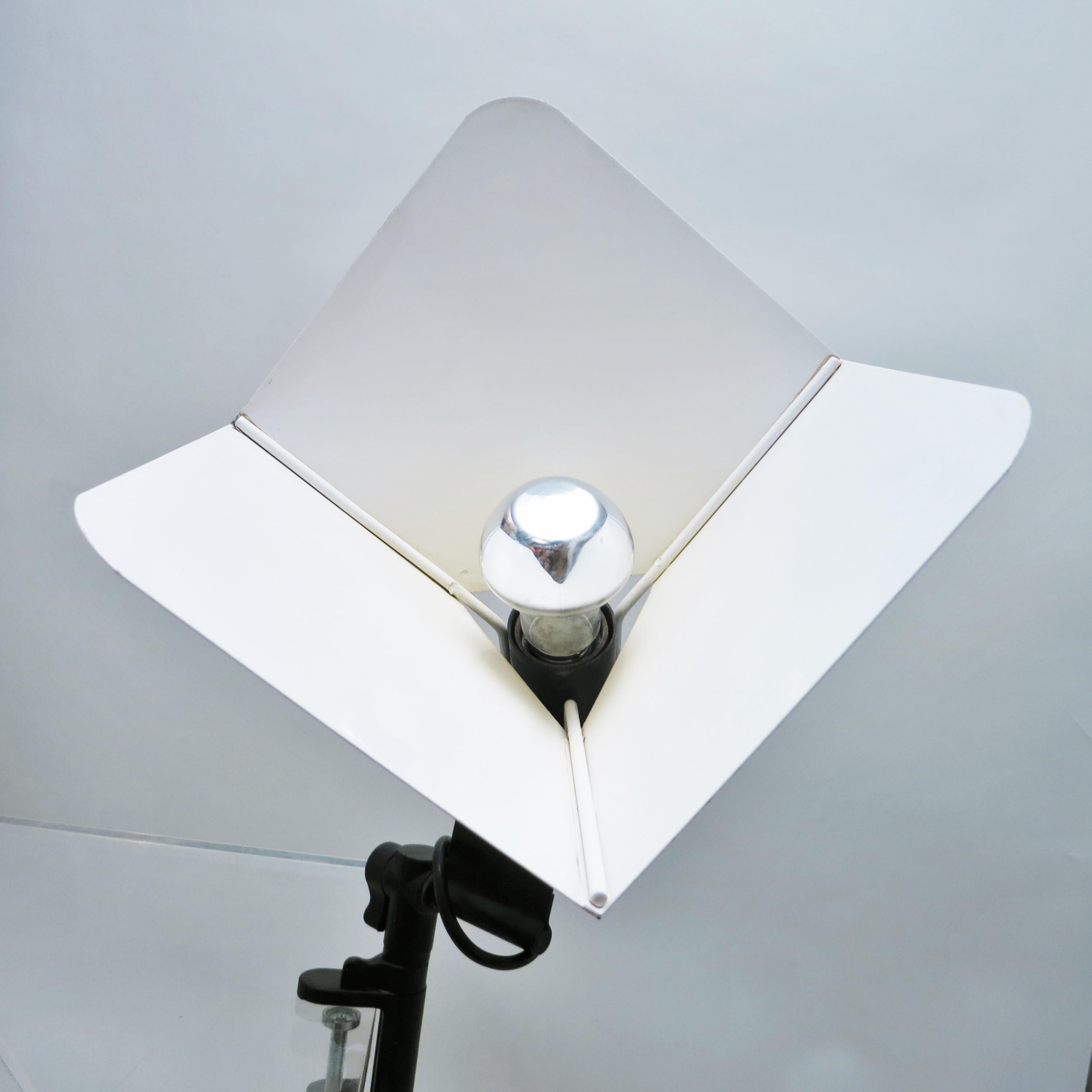 Joe Colombo Triedro Clamp Lamp for Stilnovo 2