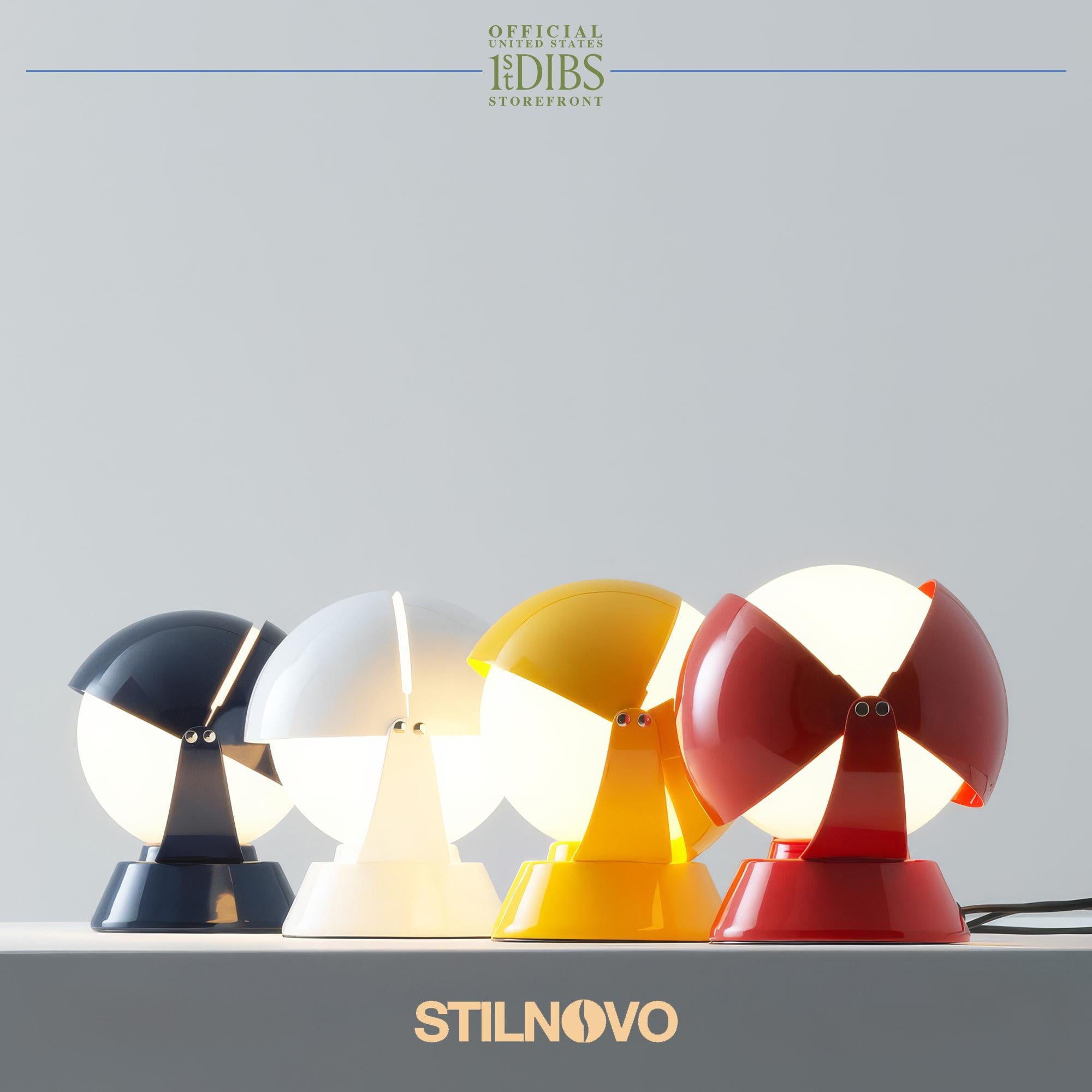 Joe Colombo 'Triedro' Metal Pendant Lamp in White for Stilnovo For Sale 3