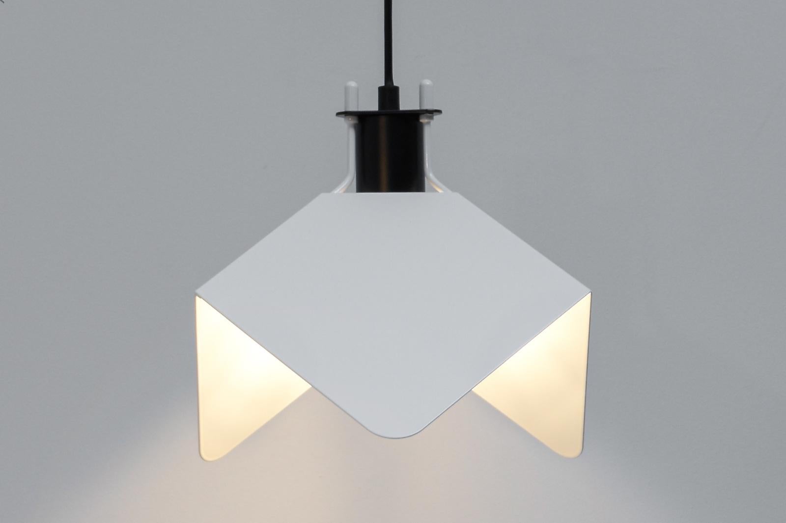 Powder-Coated Joe Colombo 'Triedro' Metal Pendant Lamp in White for Stilnovo For Sale