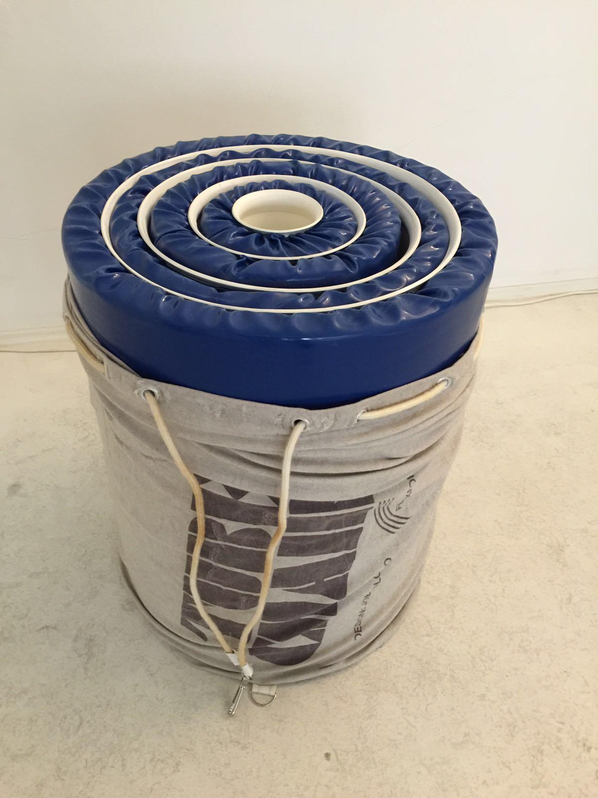 Joe Colombo, Tube Chair, Blue Vinyl In Good Condition In Saint Ouen, FR