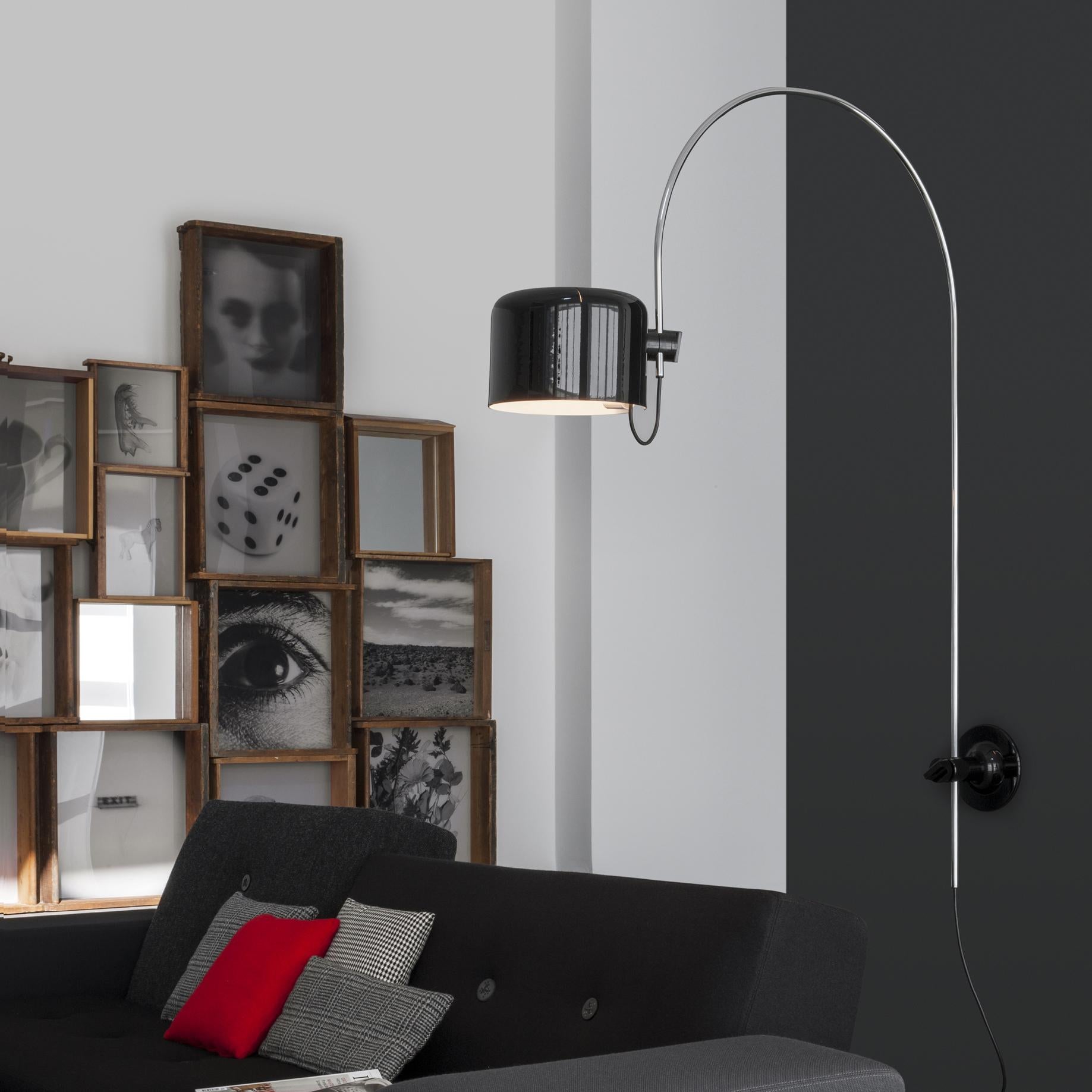 Joe Colombo Wall Lamp 'Coupé' Black by Oluce In New Condition For Sale In Barcelona, Barcelona