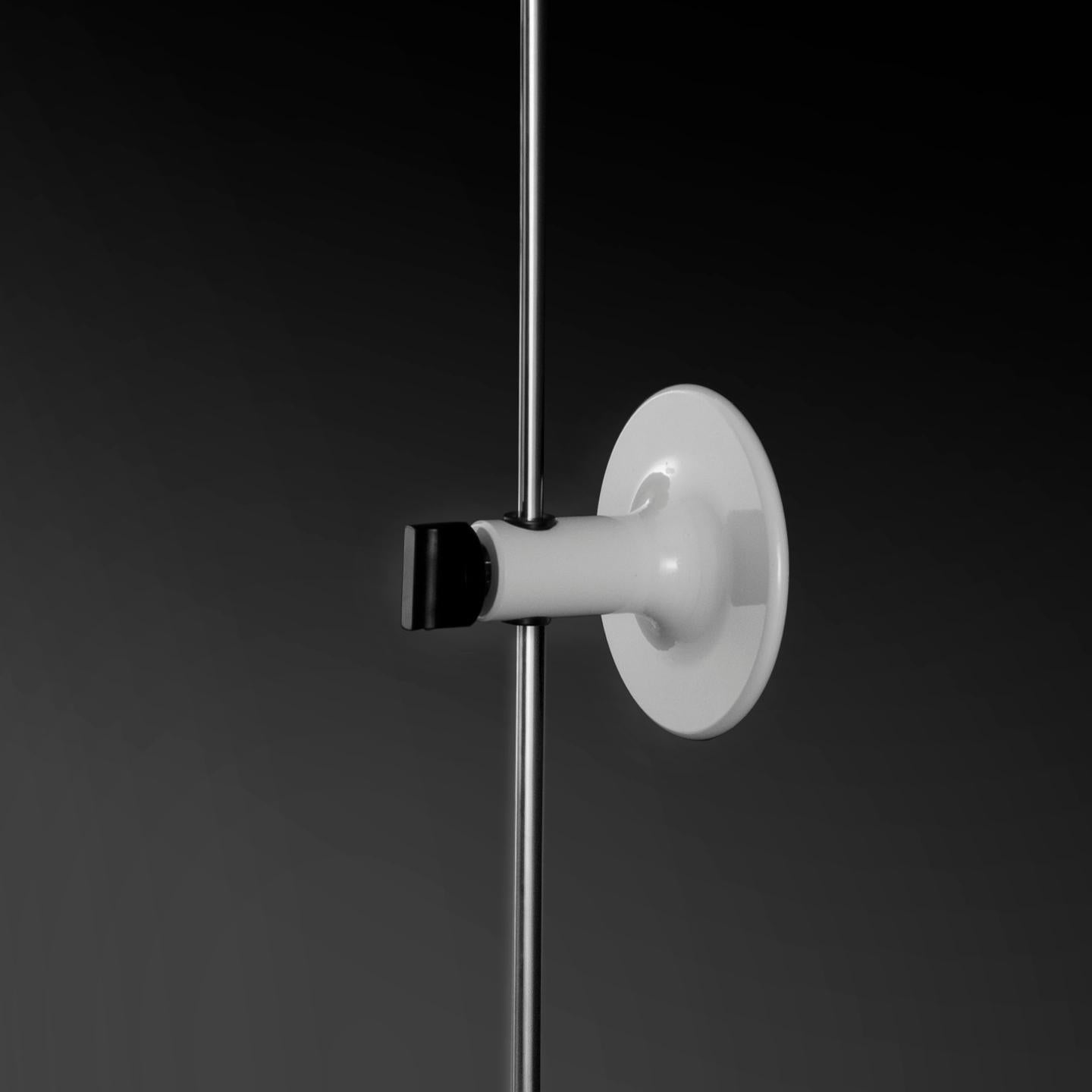 Italian Joe Colombo Wall Lamp 'Coupé' White by Oluce For Sale