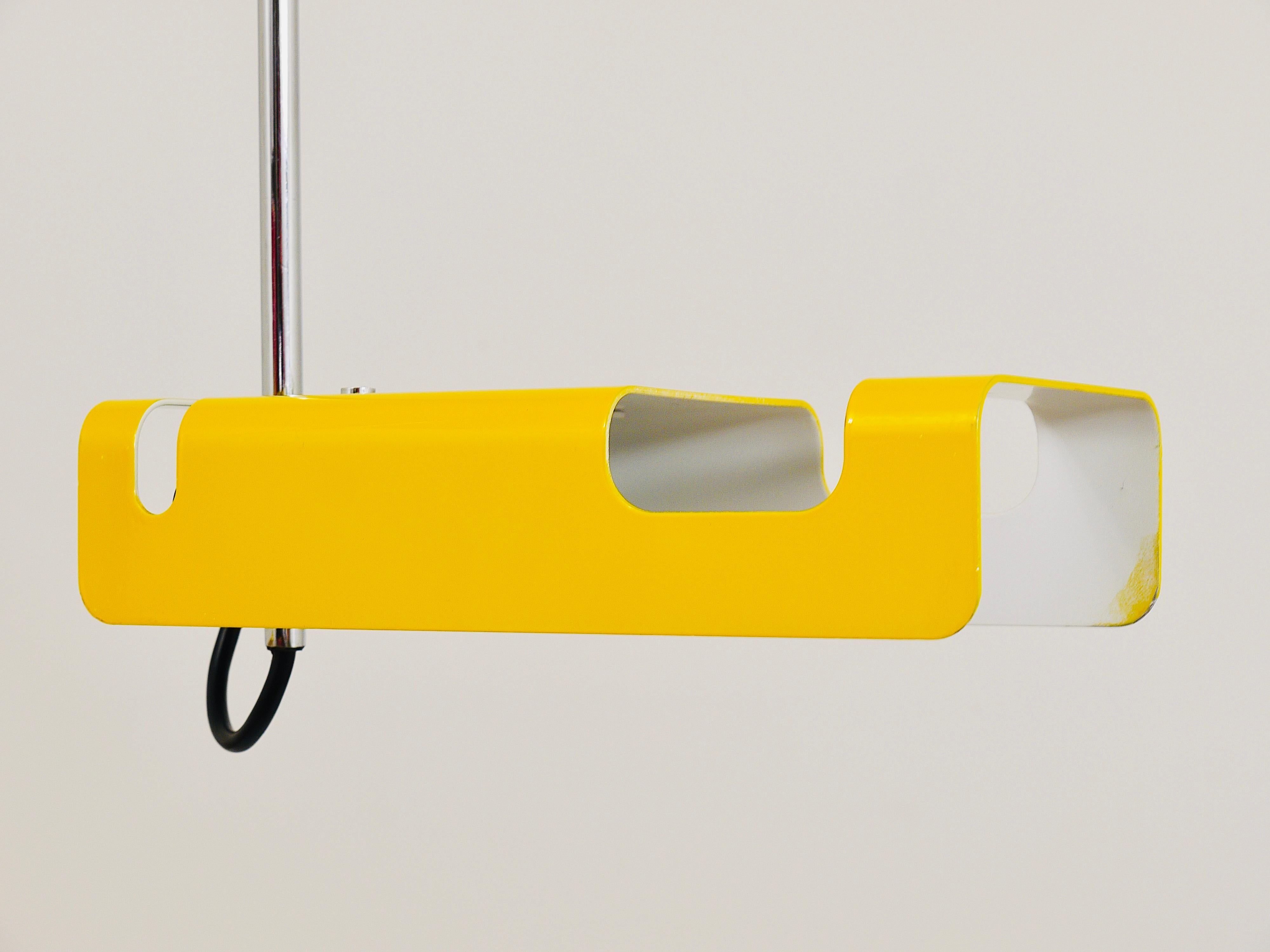 Joe Colombo Yellow Spider Table Clamp Bow Lamp, O-Luce, Italy, 1960s 5
