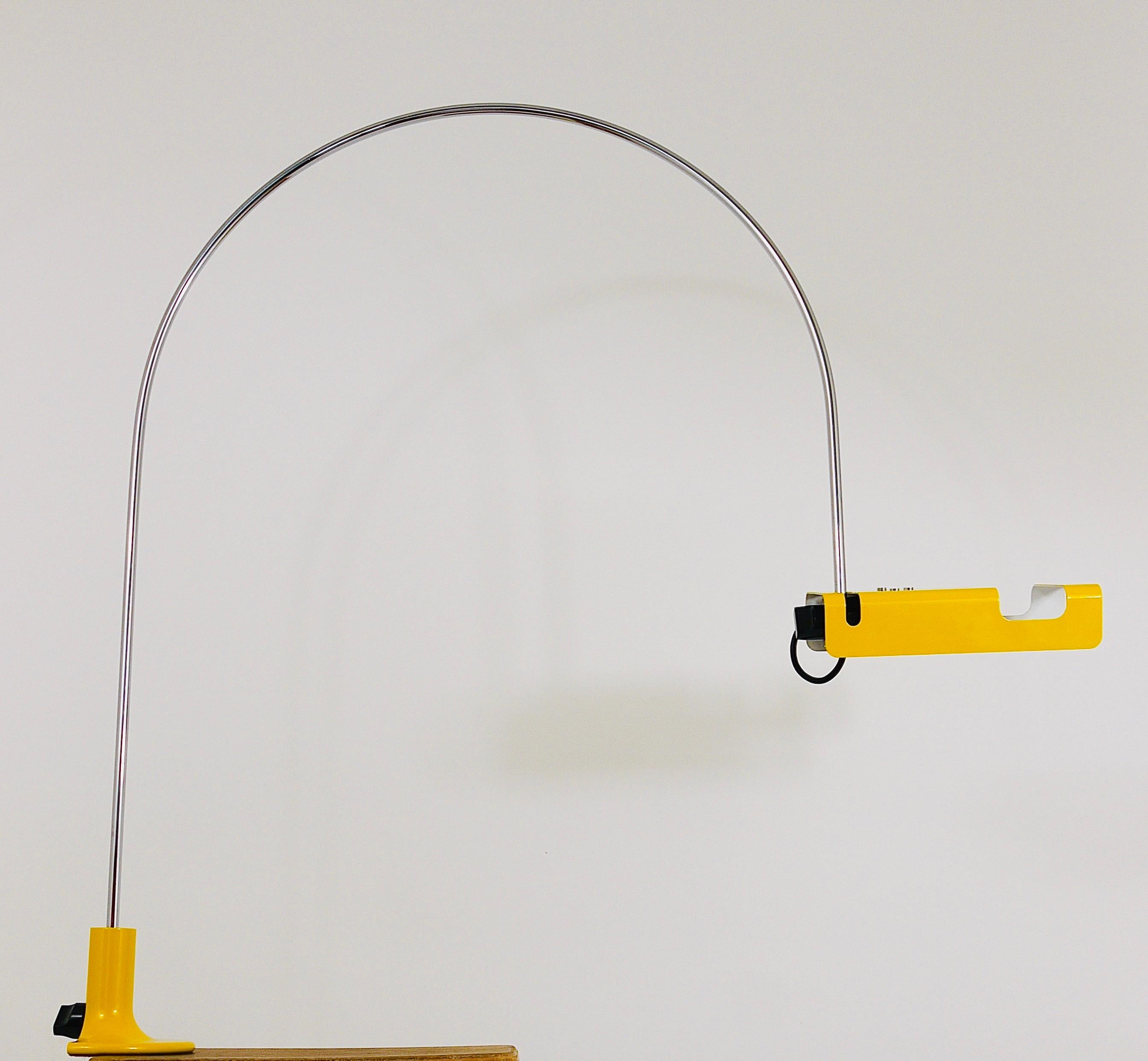 Italian Joe Colombo Yellow Spider Table Clamp Bow Lamp, O-Luce, Italy, 1960s