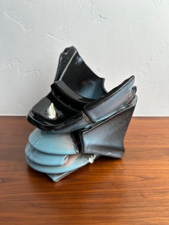 Kohler Vase, Contemporary Ceramic Sculpture von Joe DiStefano