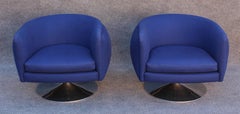 Joe D'Urso para Knoll Pareja de sillones giratorios Club Lounge en mezcla de lana azul oscuro