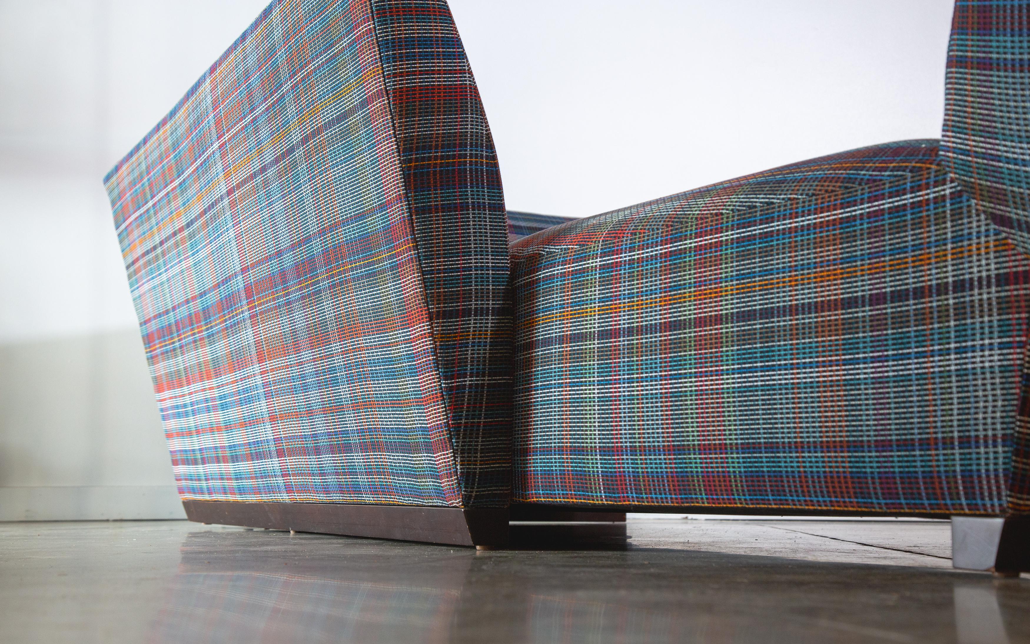 Contemporary Joe D'Urso Island Sofa for Donghia Knoll Plaidtastic Fabric tete-a-tete chaise For Sale