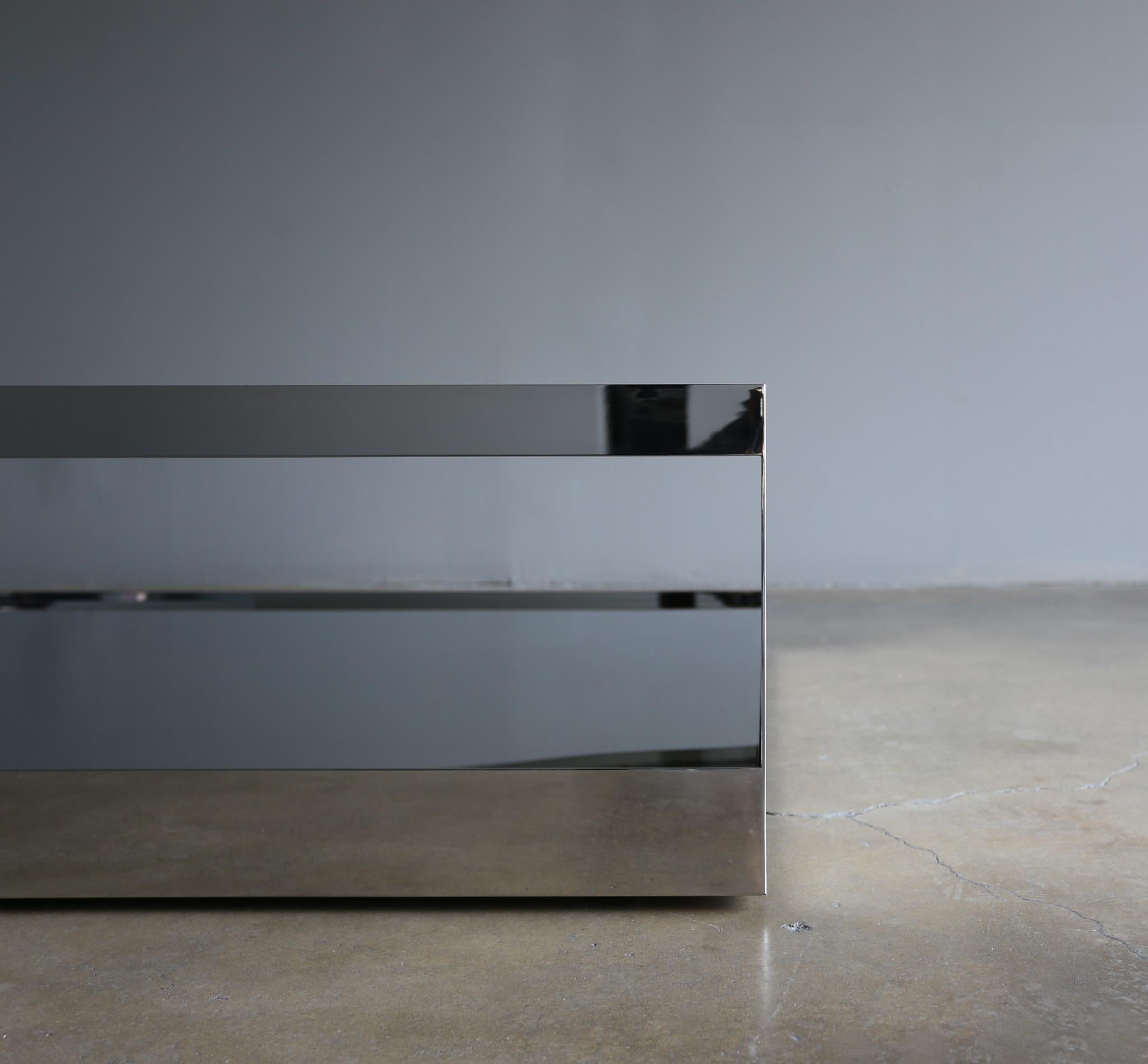Joe D'urso Polished Stainless Steel Coffee Table for Knoll, circa 1981 4