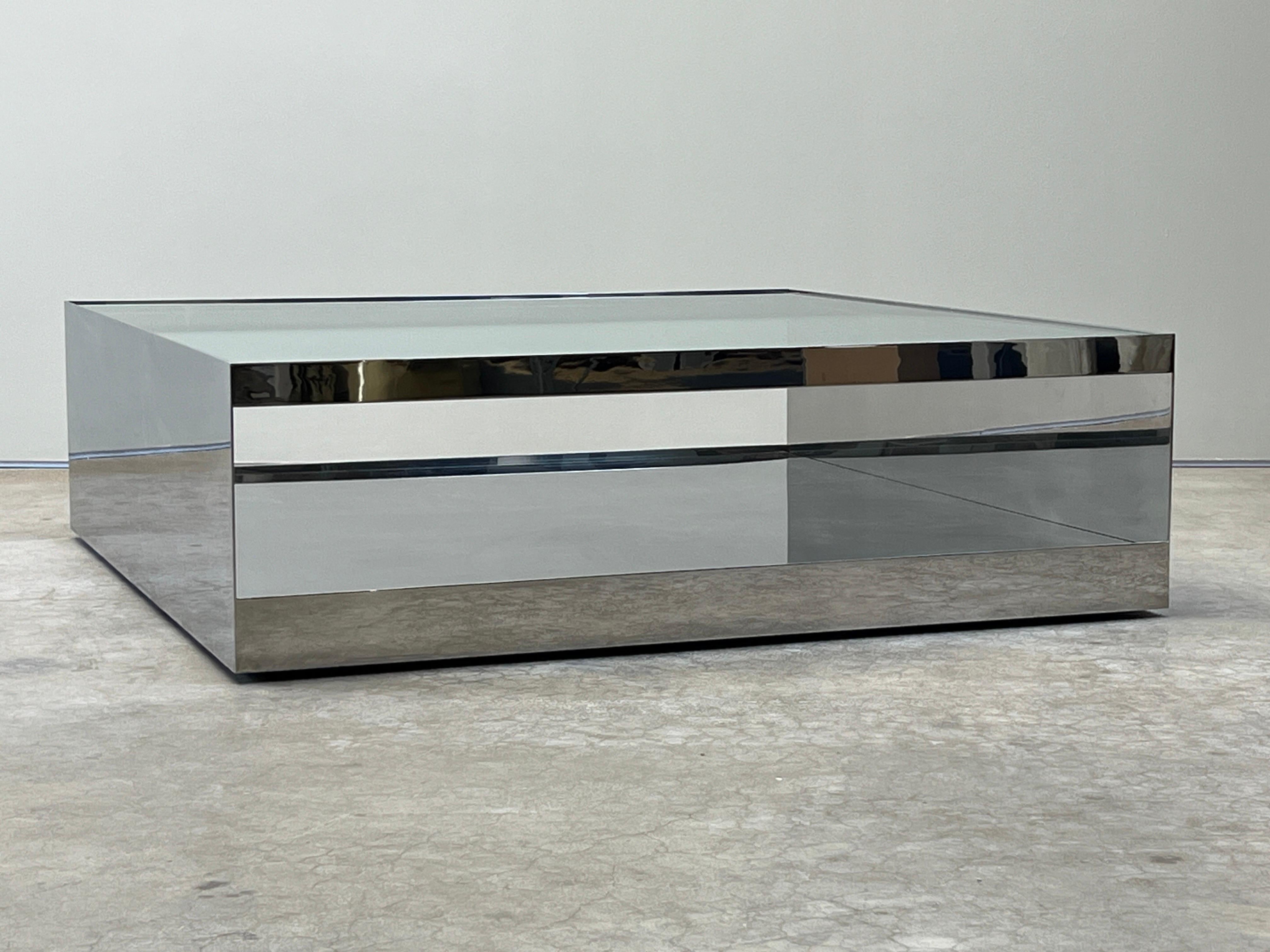 Table basse Joe D'urso en acier inoxydable poli Bon état - En vente à Dallas, TX