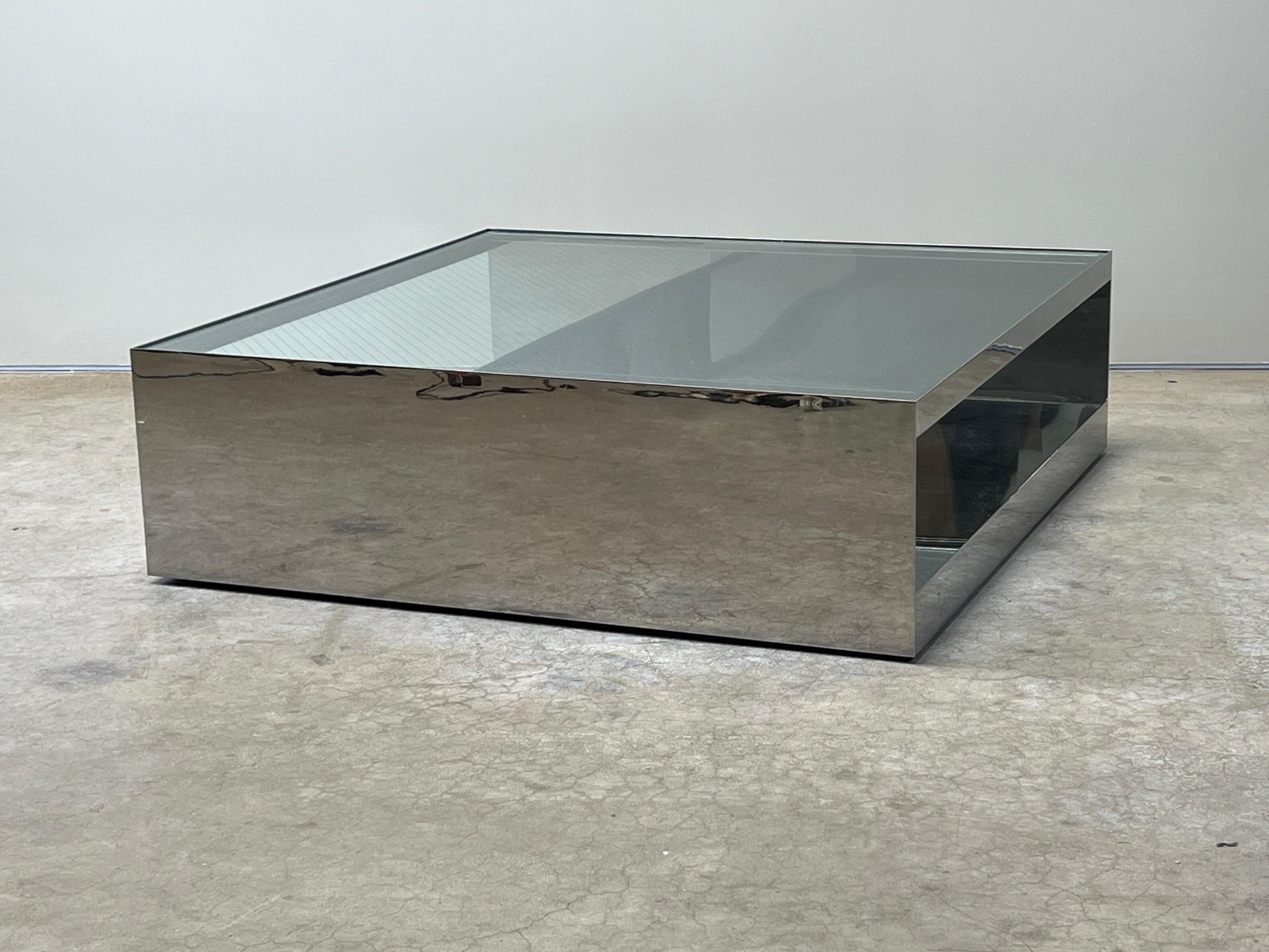 Table basse Joe D'urso en acier inoxydable poli en vente 1