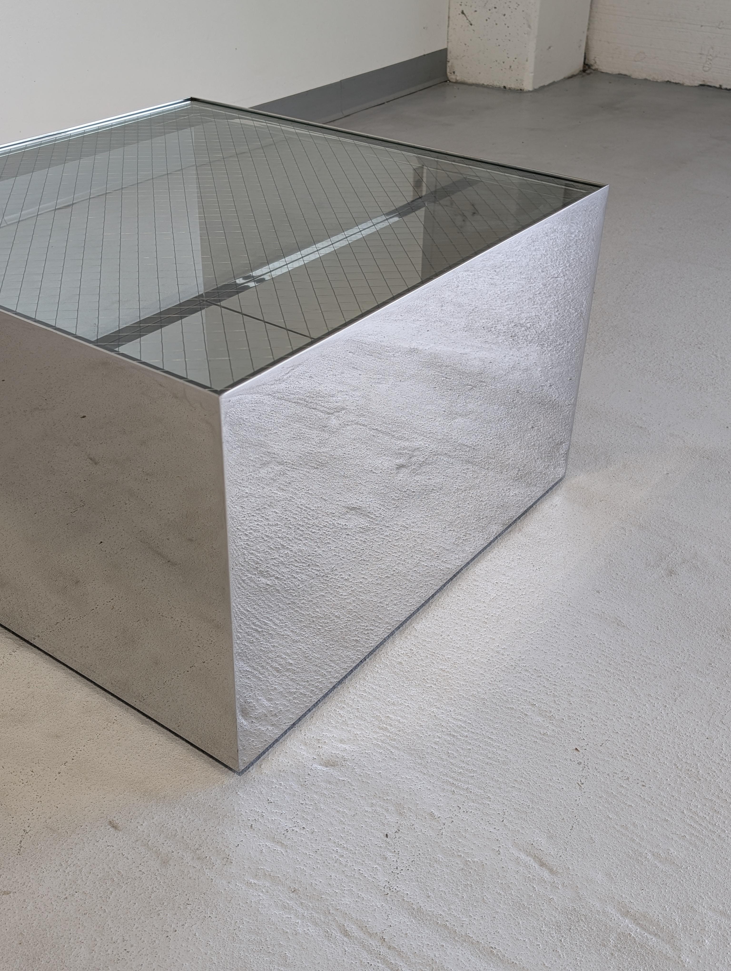 Joe D'Urso Polished Stainless Steel End Table model 6027T for Knoll For Sale 2