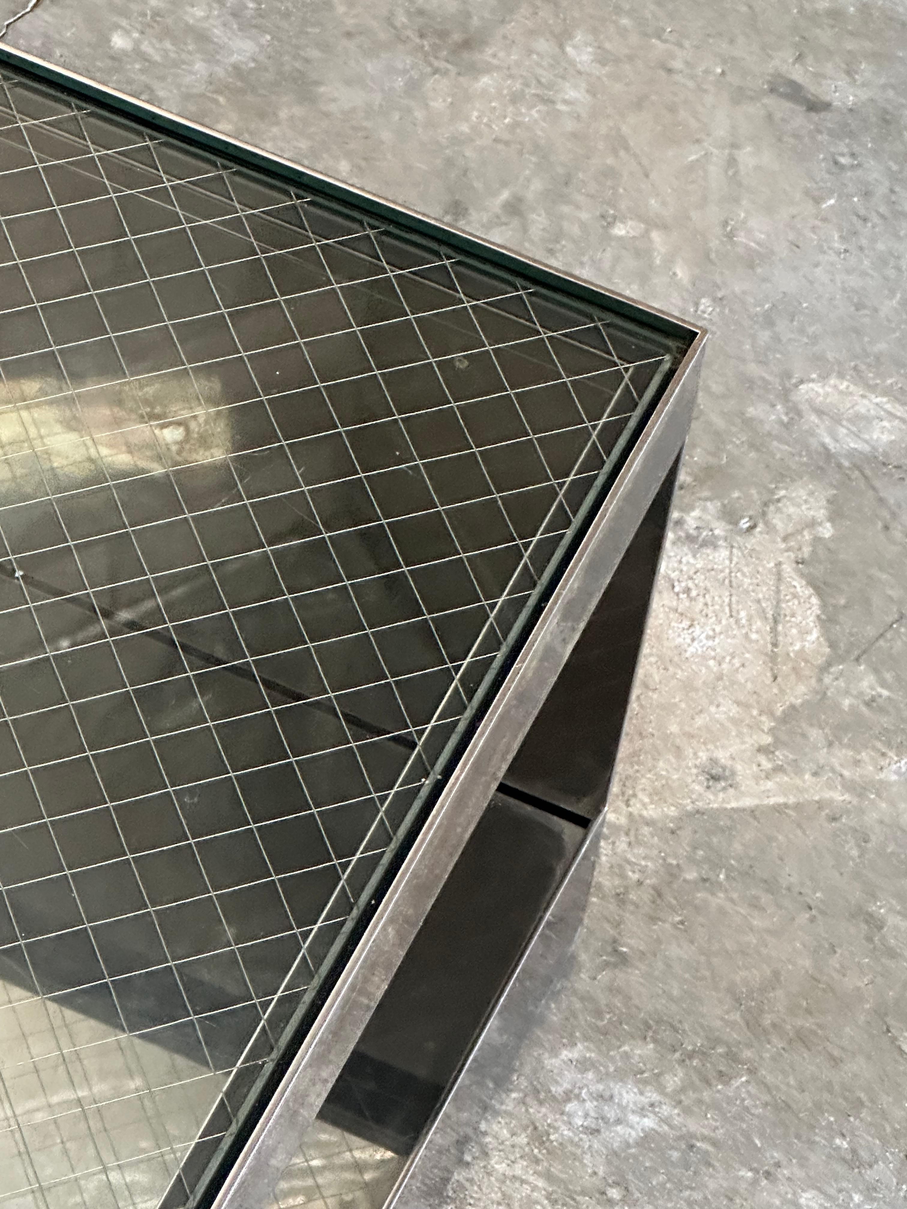 Table d'appoint en verre de sécurité Joe D'Urso pour Knoll, modèle 6022t en vente 2