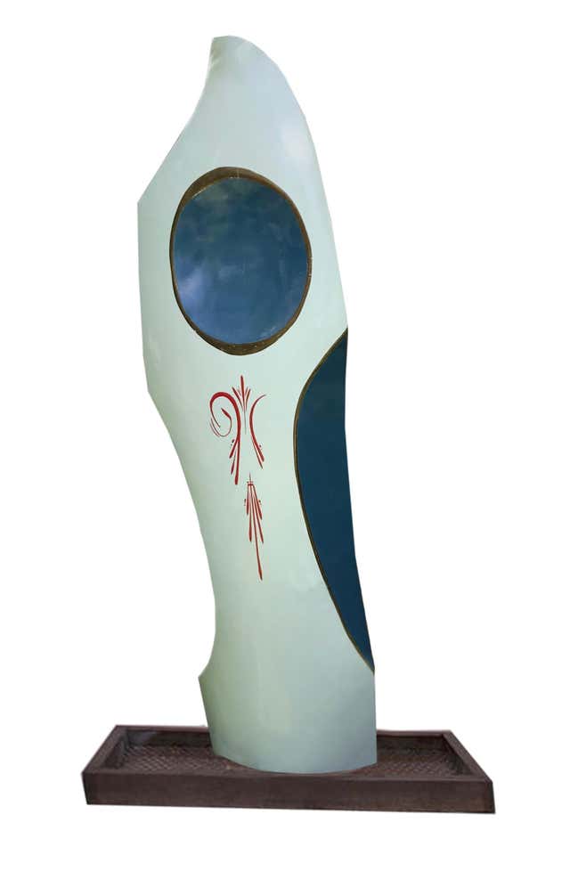 Joseph Meerbott – „Planet X Große rote Garten-Skulptur“ im Angebot bei