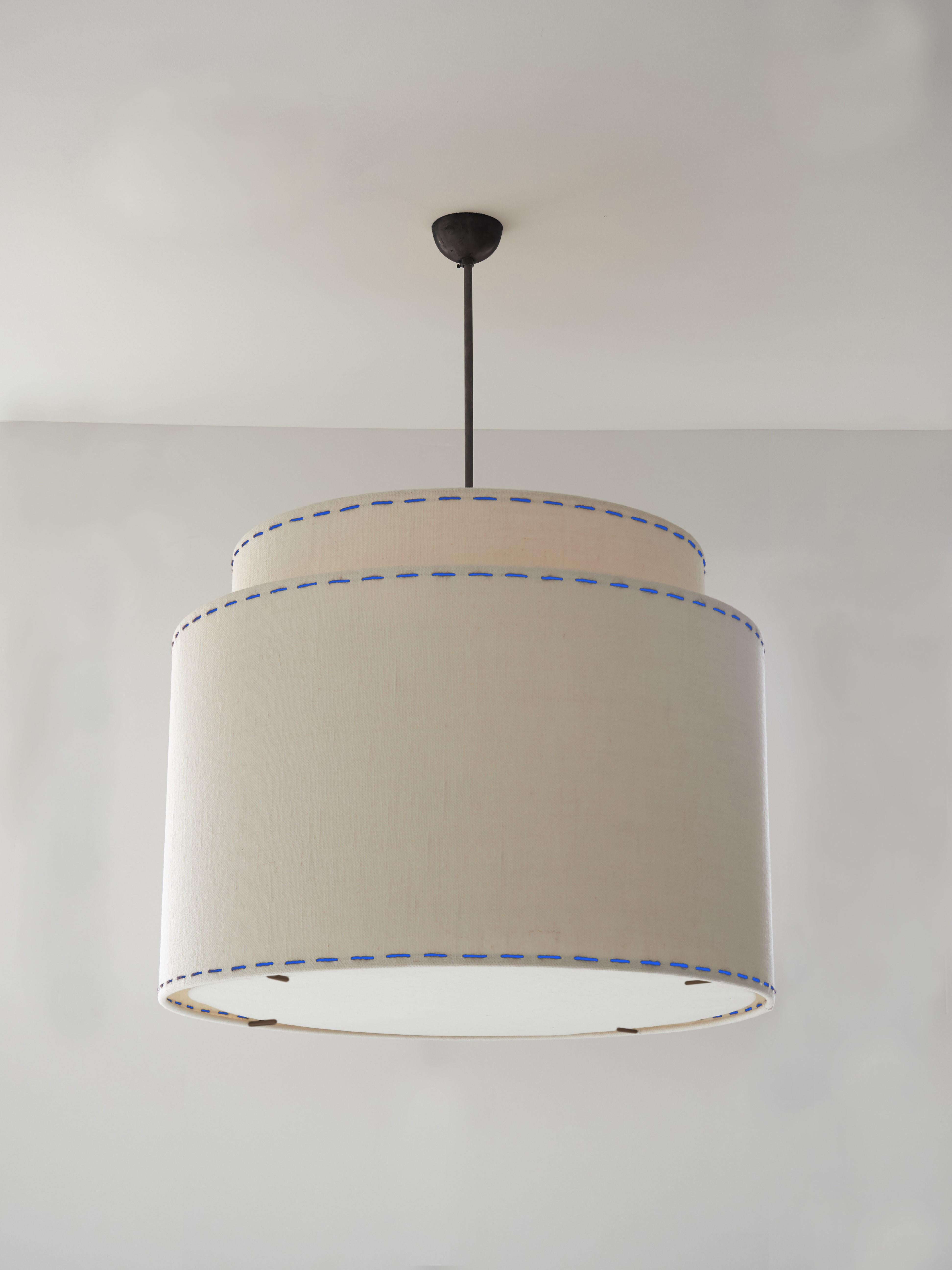Effet bronze Joe 640 Lights AND Light Classic Modernity Tailoring Minimal Handmade  par Wende Reid en vente