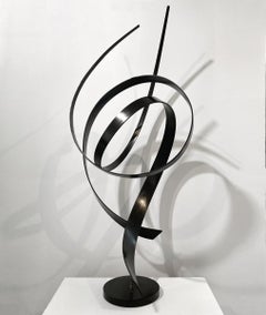 "Late Night Drive", escultura abstracta de acero
