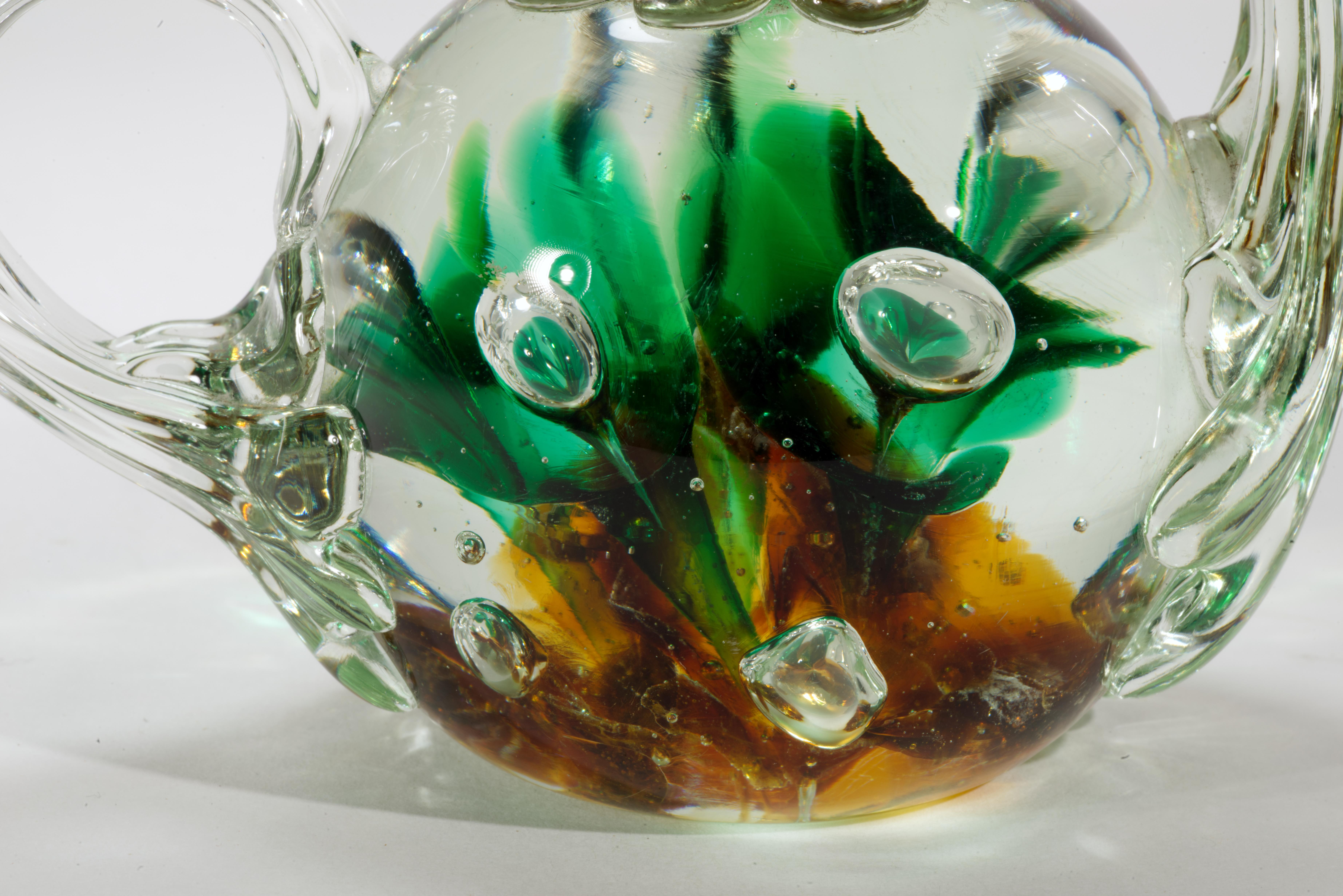 Joe St. Clair Teapot Shape Paperweight with Controlled Bubbles, 1960s-1970s In Good Condition In Clifton Springs, NY