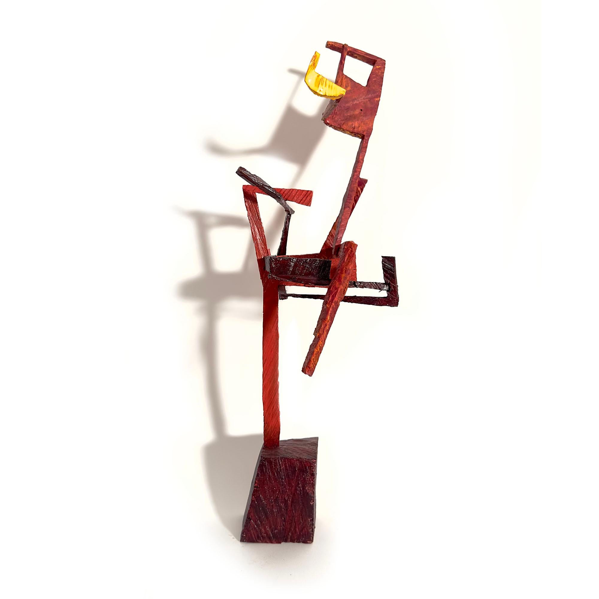 Joe Sultan Abstract Sculpture – Joey, abstrakte geometrische Holzskulptur
