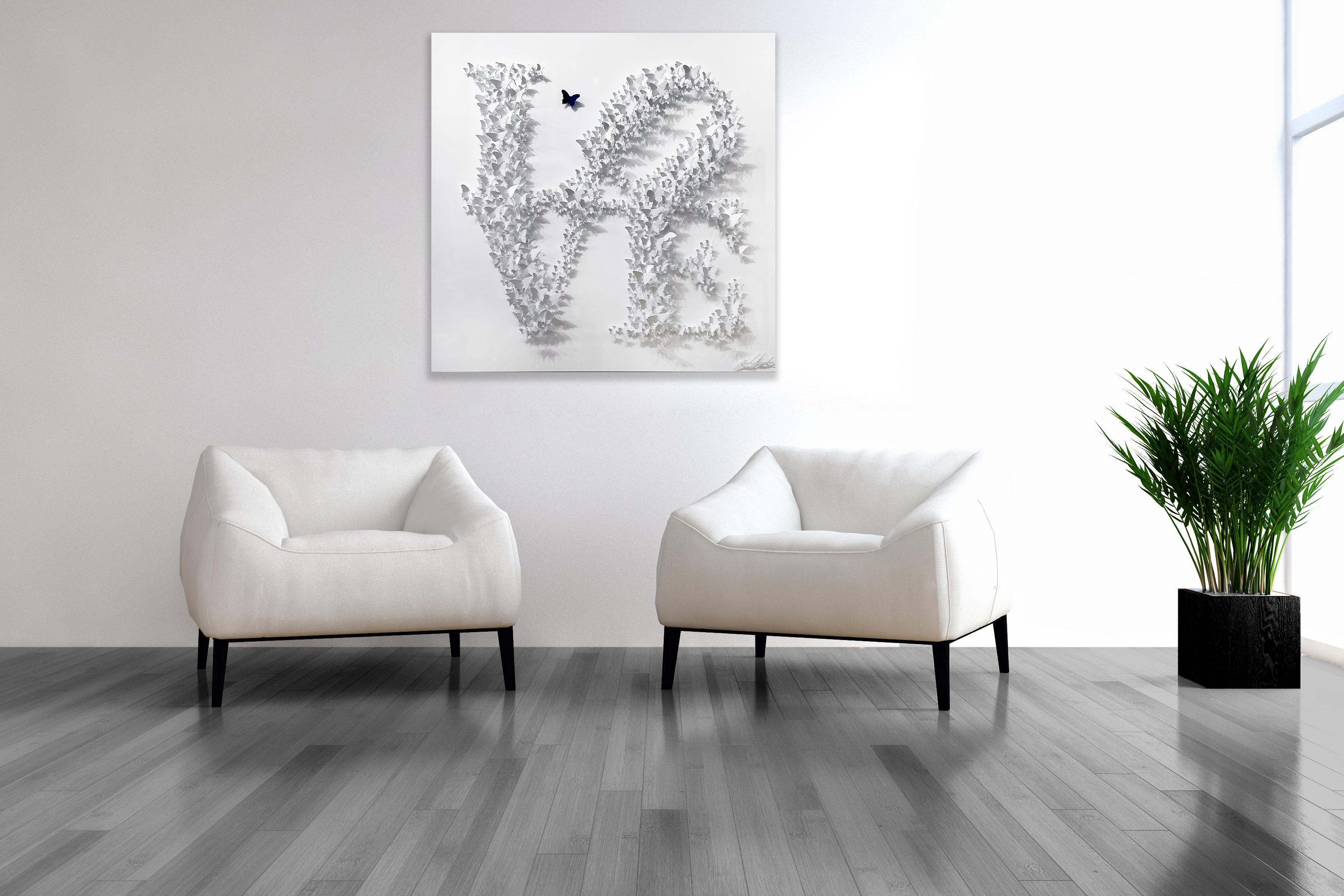 L O V E - weiß, Wandskulptur aus Metallmischung im Angebot 2