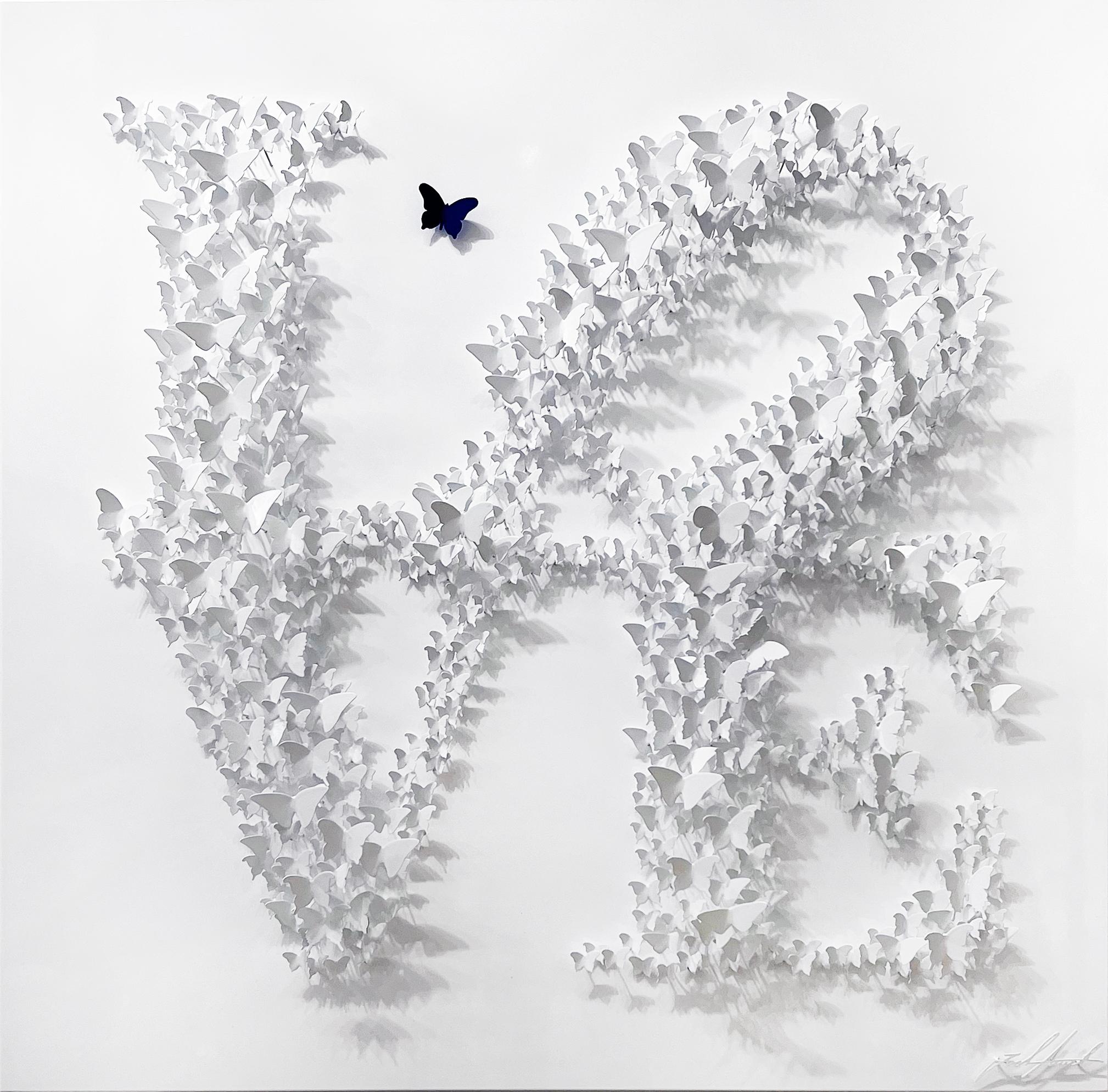 L O V E - blanco, Escultura de pared de metal de técnica mixta