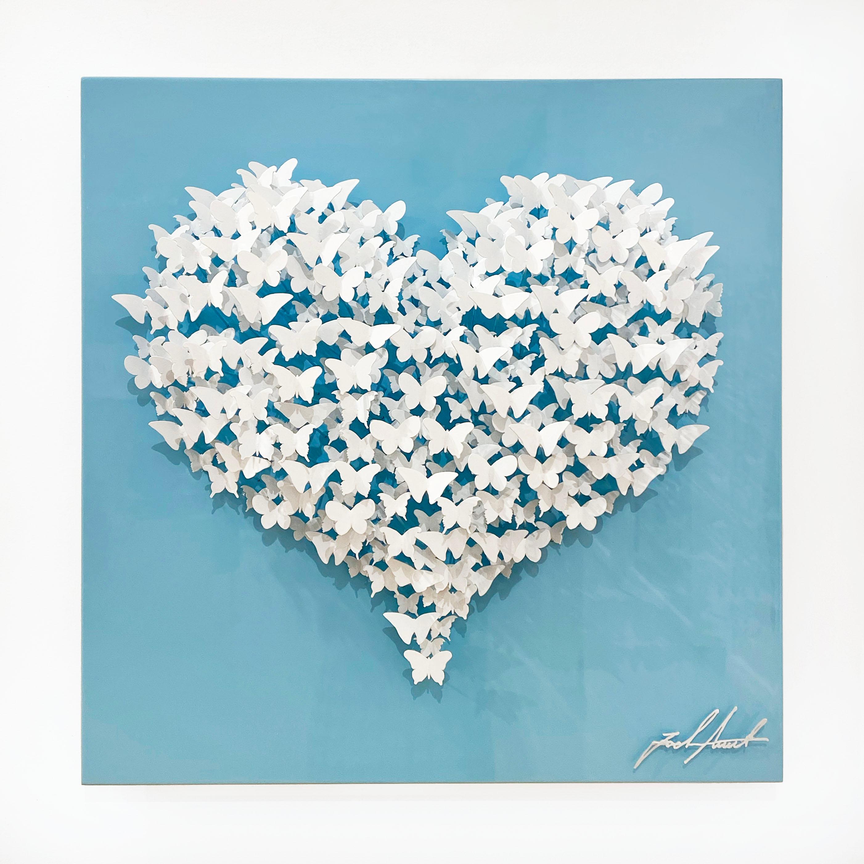 Heart-a-Flutter (Blue Sky) - Contemporary Sculpture by Joel Amit