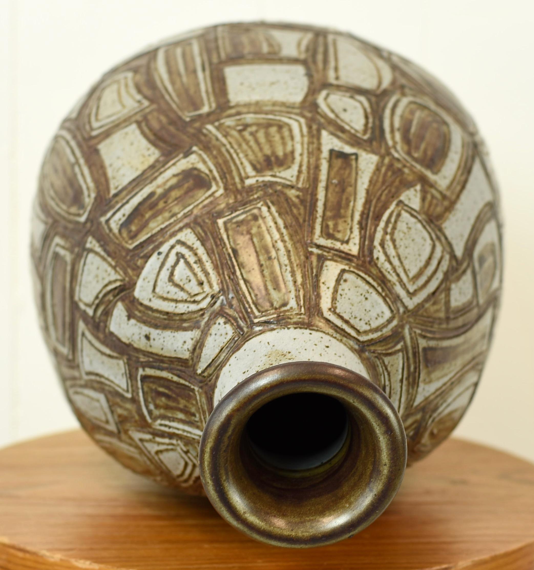 American Joel Edwards (1923-2007) California Signed Studio Pottery Large Scale Vase  For Sale