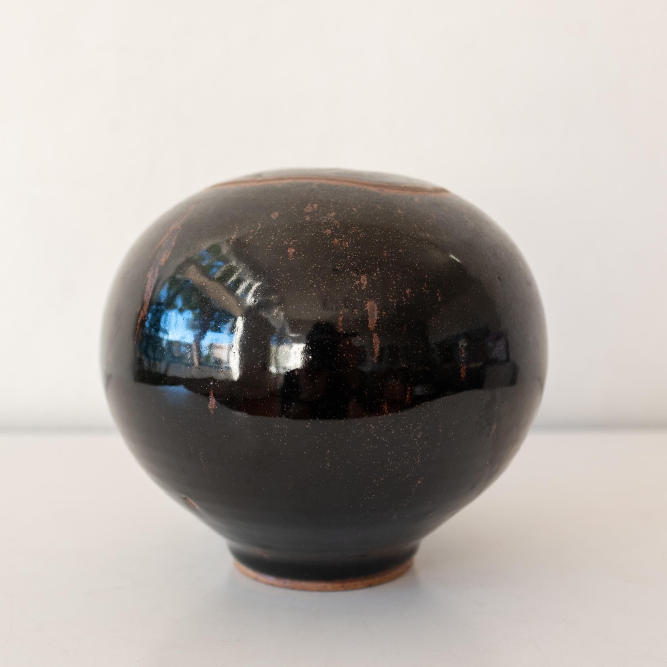 Jarrón con hierba de California Studio Pottery de Joel Edwards Estadounidense en venta