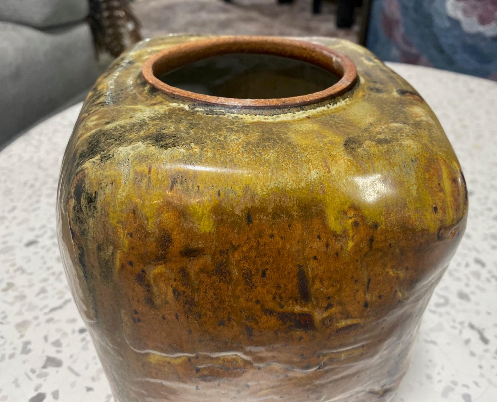 Joel Edwards Signed Mid-Century Modern Brutalist California Studio Pottery Vase For Sale 3