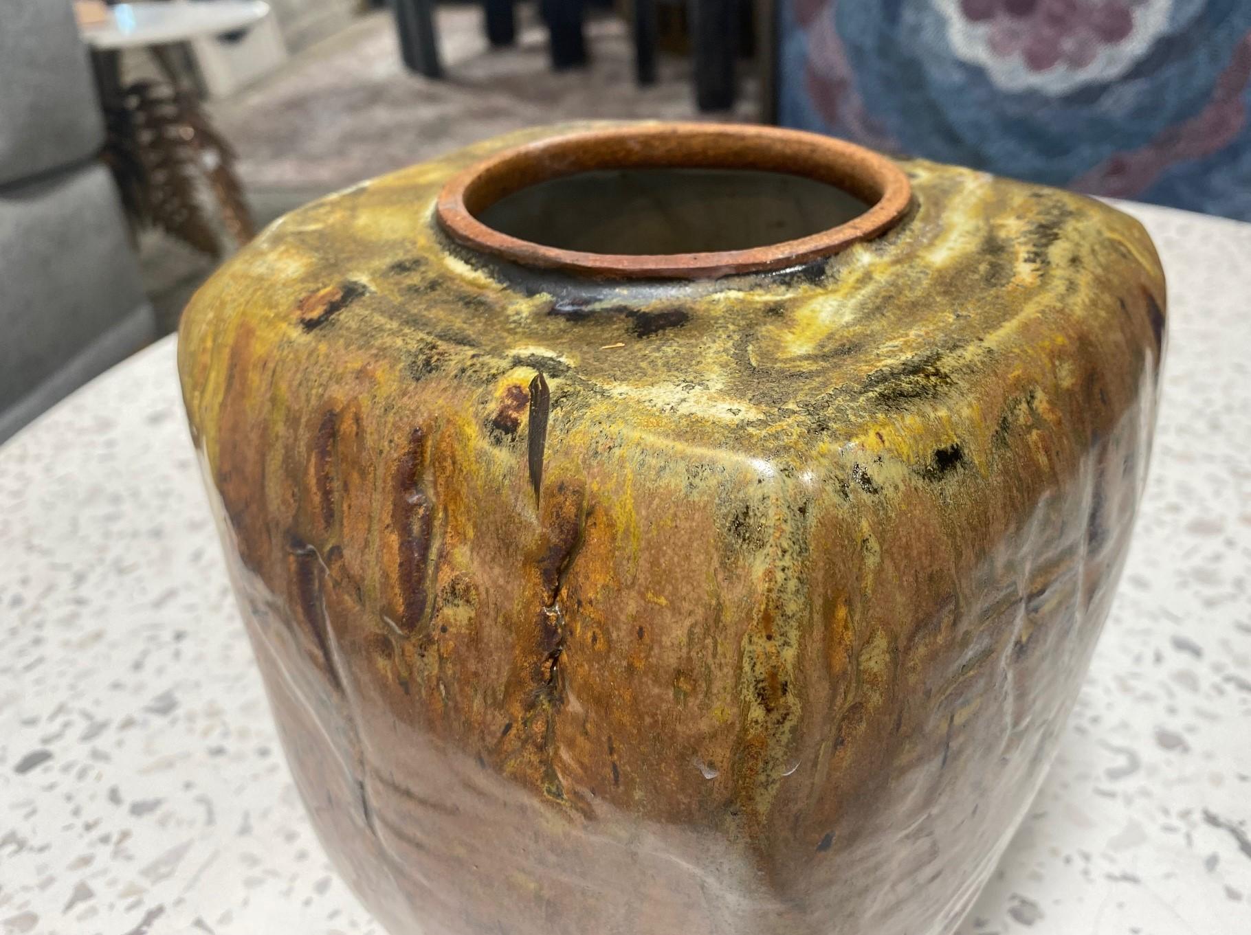 Fait main Joel Edwards Signé Mid-Century Modern Brutalist California Studio Pottery Vase en vente