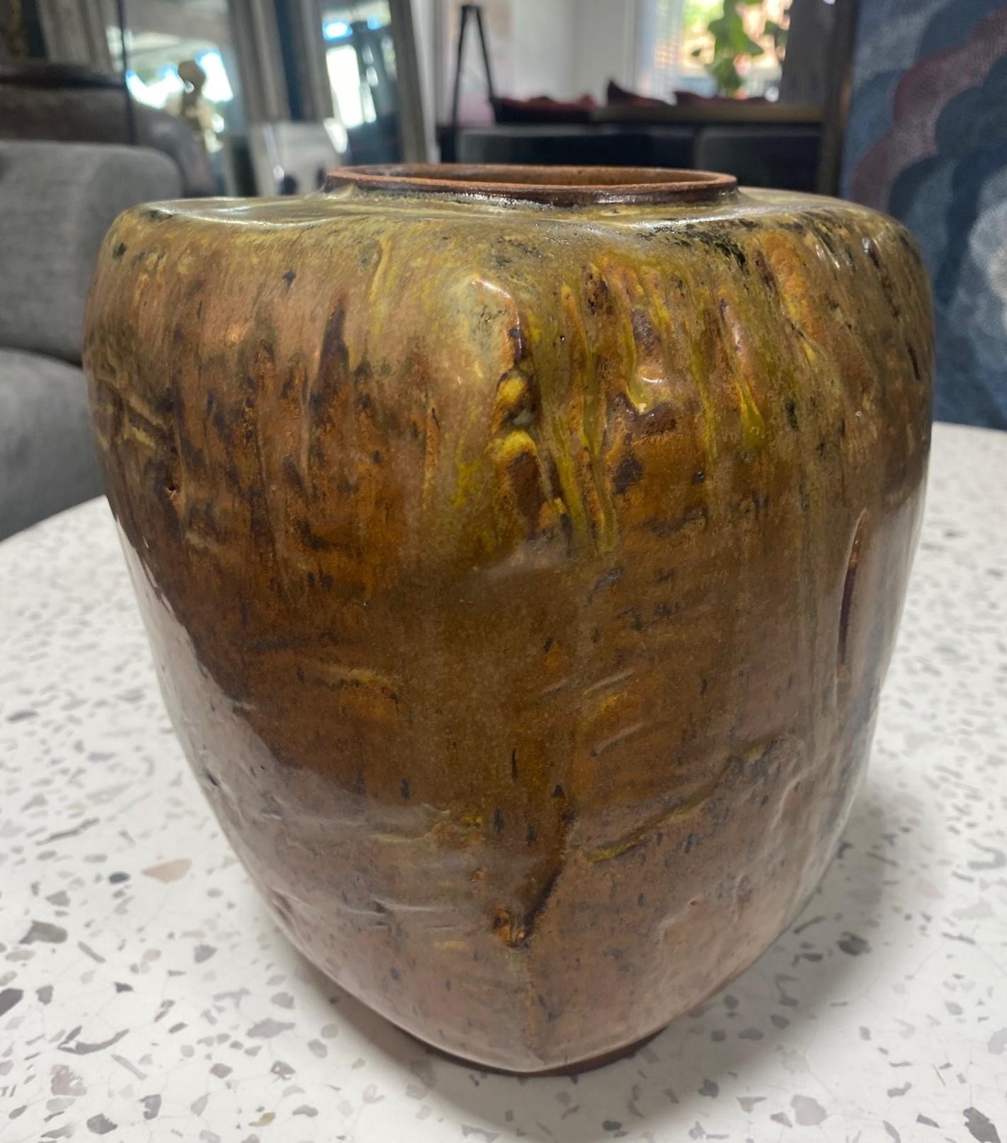 Joel Edwards Signed Mid-Century Modern Brutalist California Studio Pottery Vase In Good Condition For Sale In Studio City, CA