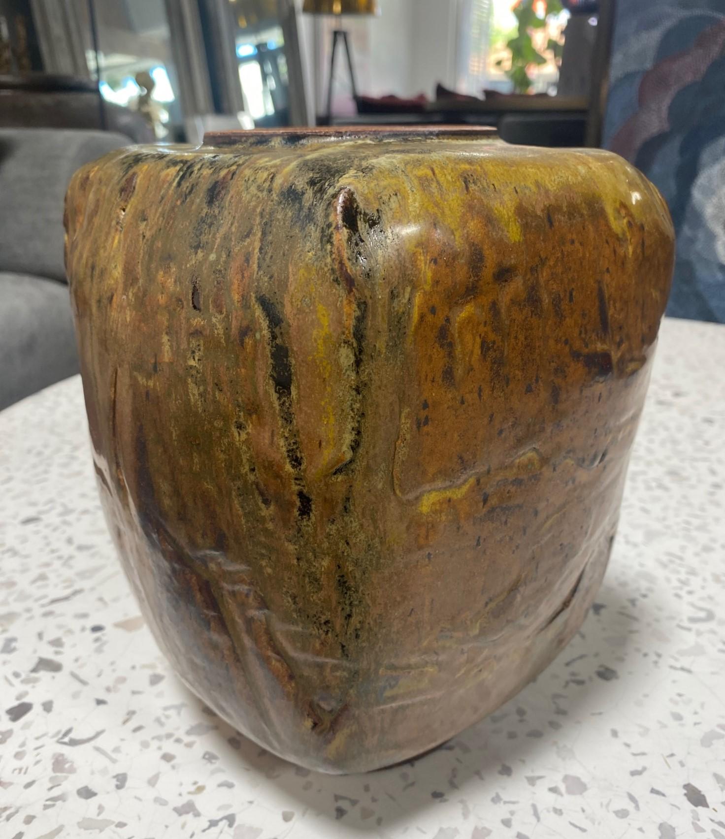 Joel Edwards Signed Mid-Century Modern Brutalist California Studio Pottery Vase For Sale 1