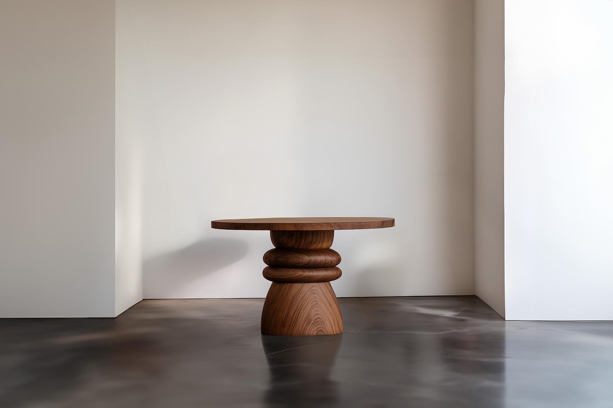 Table d'appoint Elefante de Joel Escalona 8, aspect organique massif
—————————————————————
Le produit de base est fabriqué en bois de chêne rouge massif, disponible en finition naturelle ou teintée noire. D'autres options de bois sont également