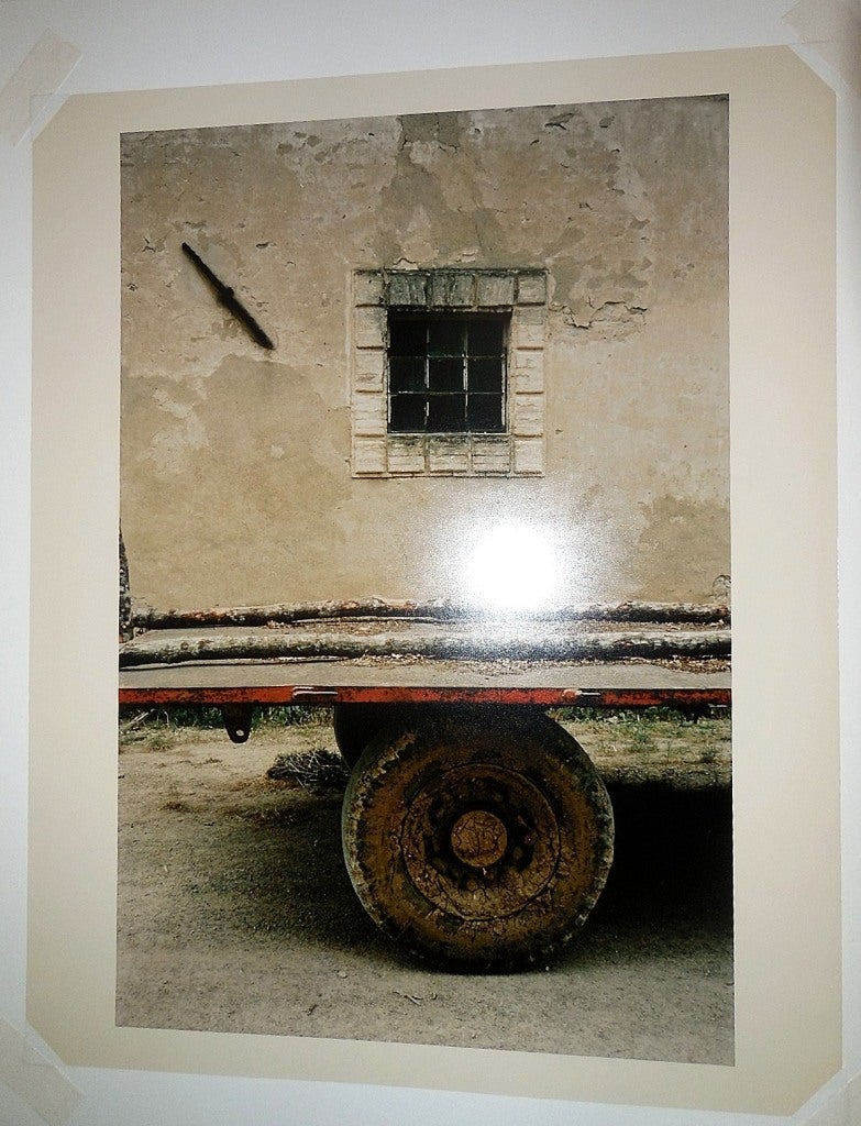 Tuscany, Window, 1996 Large Vintage Color Photograph C Print Signed For Sale 1