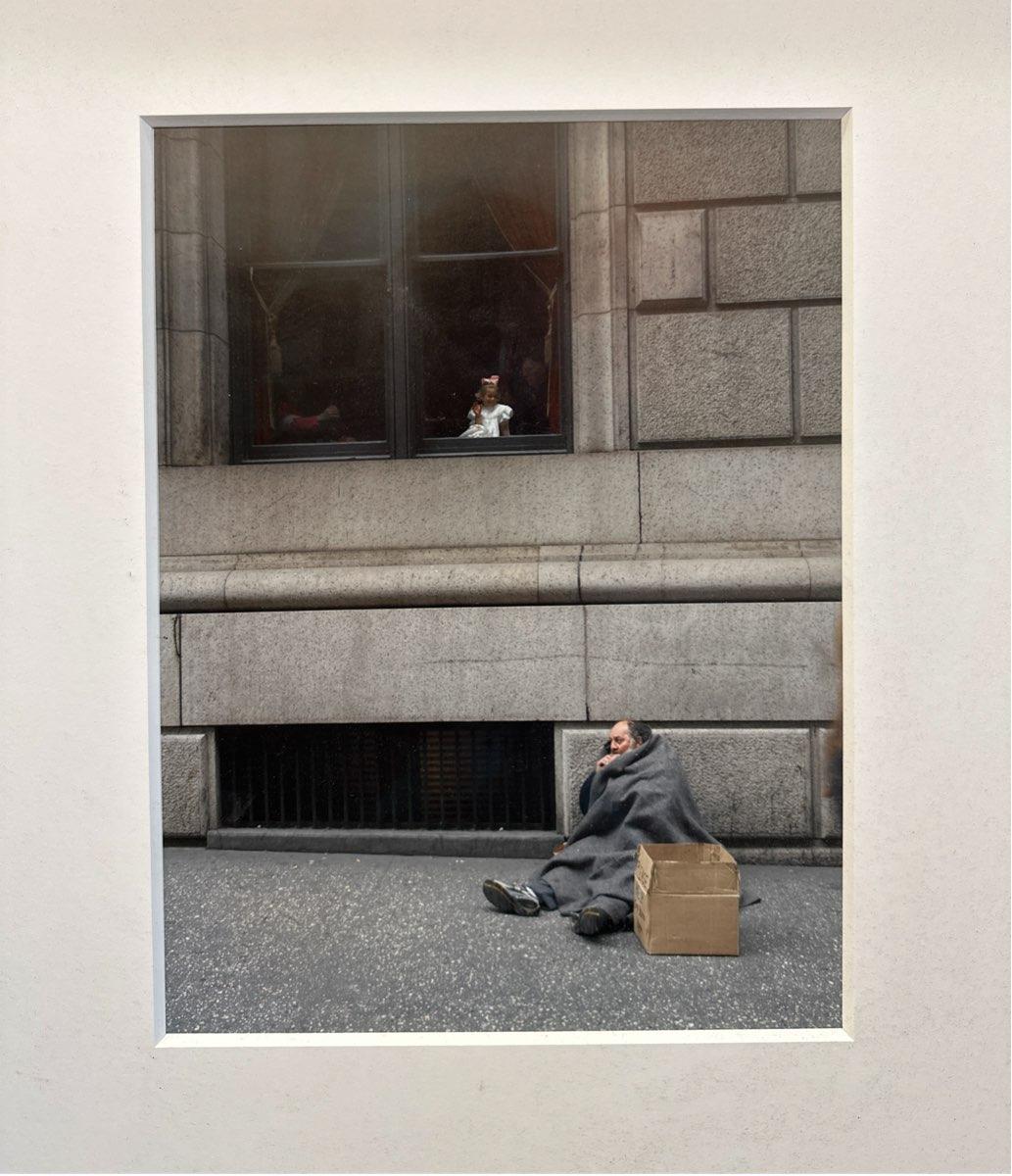 Joel Meyerowitz Still-Life Photograph – Krieg der Klassen