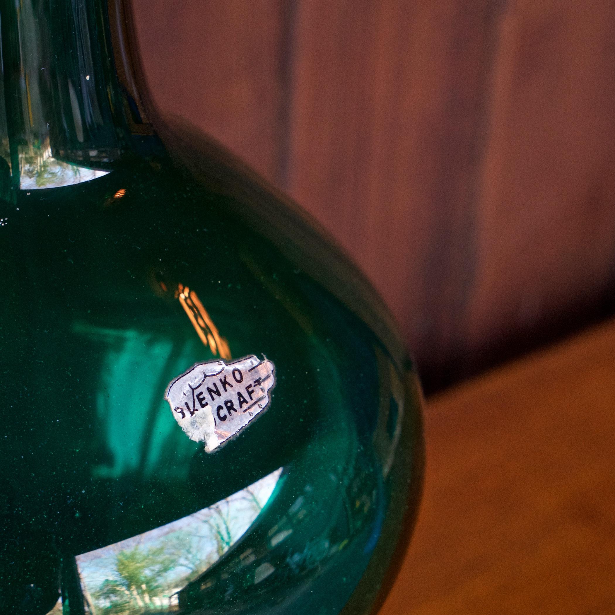 Joel Myers: Smaragdgrüne Blenko Genie-Flaschenvase:: Retro:: Kunstglas:: Jahrhundertmitte (amerikanisch) im Angebot