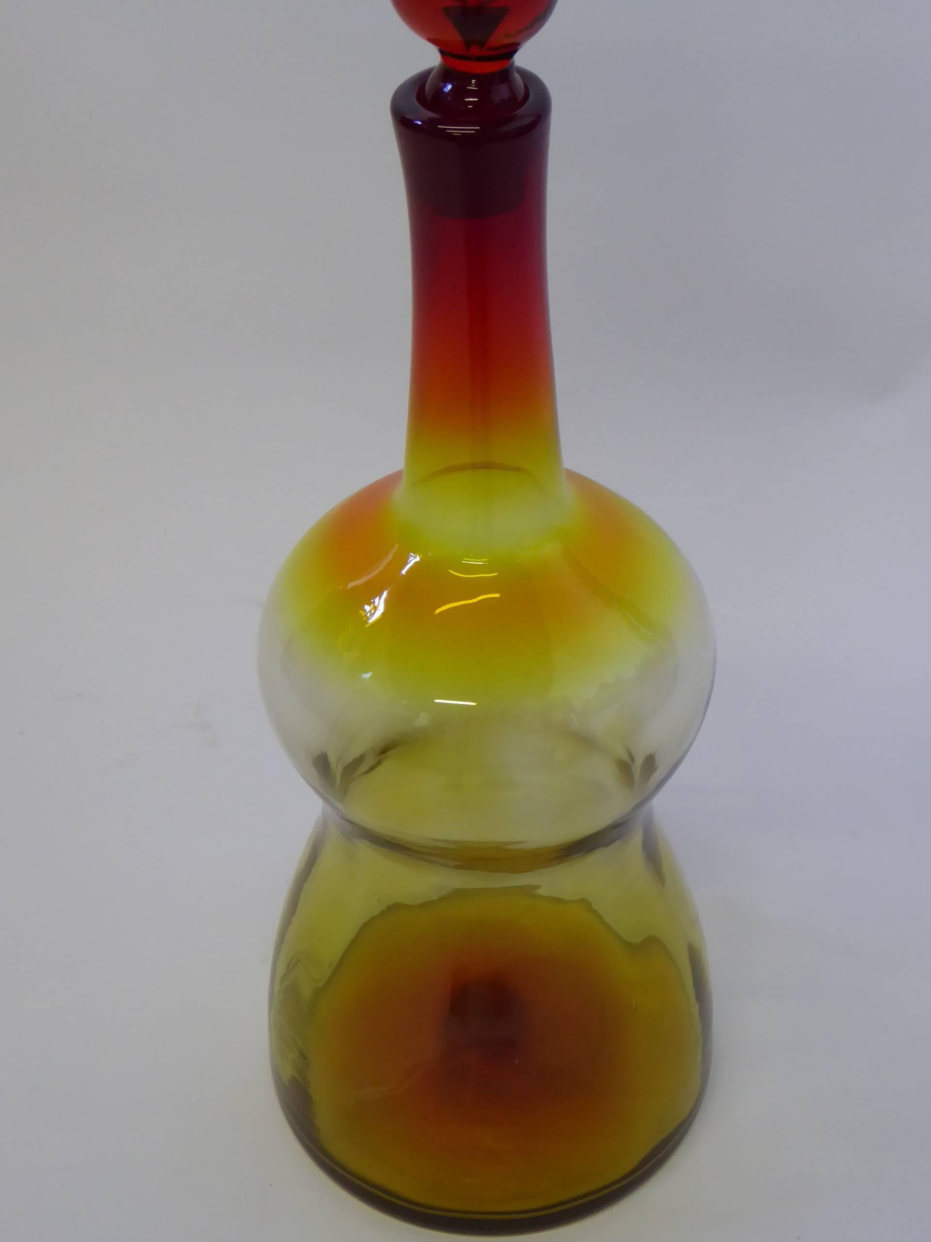 Joel Myers for Blenko Mid Century Tall Blown Amberina Glass Floor Decanter, 1969 In Good Condition In Miami, FL