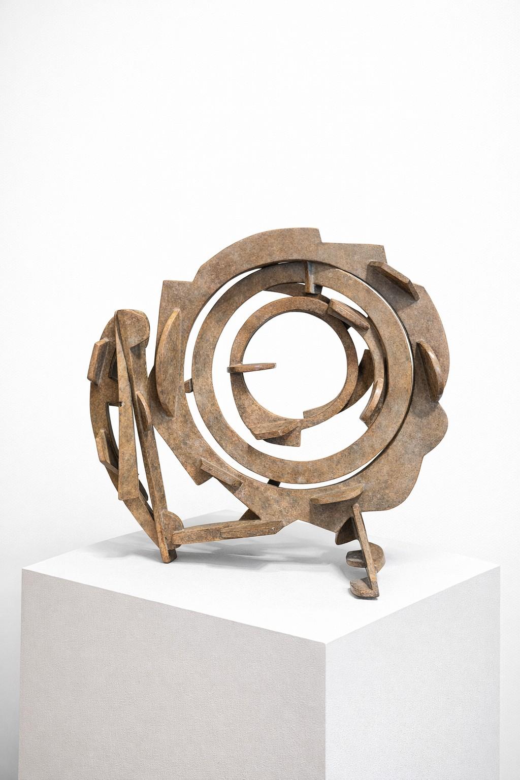 Joel Perlman
Caramel, 2024
Bronze
12 1/4 x 13 1/4 pouces x 2 pouces


Le sculpteur Joel Perlman, né à New York, a passé plus de trois décennies à créer des œuvres métalliques abstraites. Connu pour ses structures monumentales en acier qui