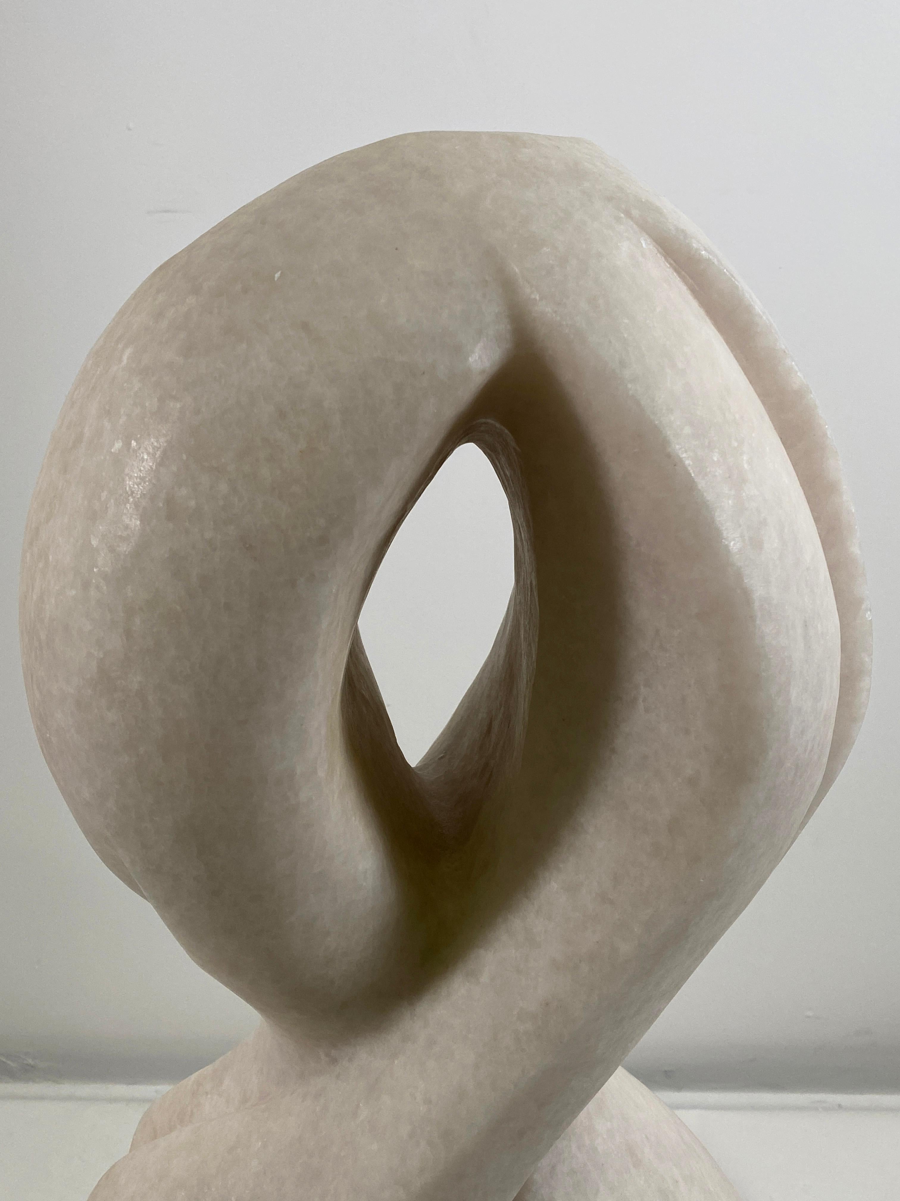 Joel, Swiss Modern White Marble Abstract Sculpture, Evelyne Brader-Frank For Sale 3