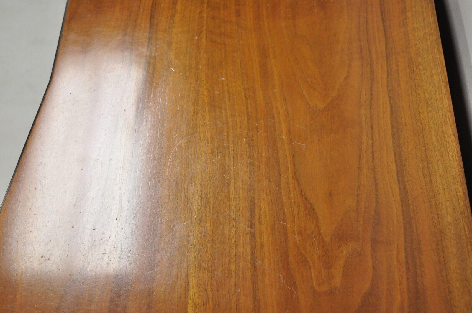 Miroir Joerns Bros Art Deco Mirror Table de toilette en noyer ronce du milieu du siècle avec miroir en vente